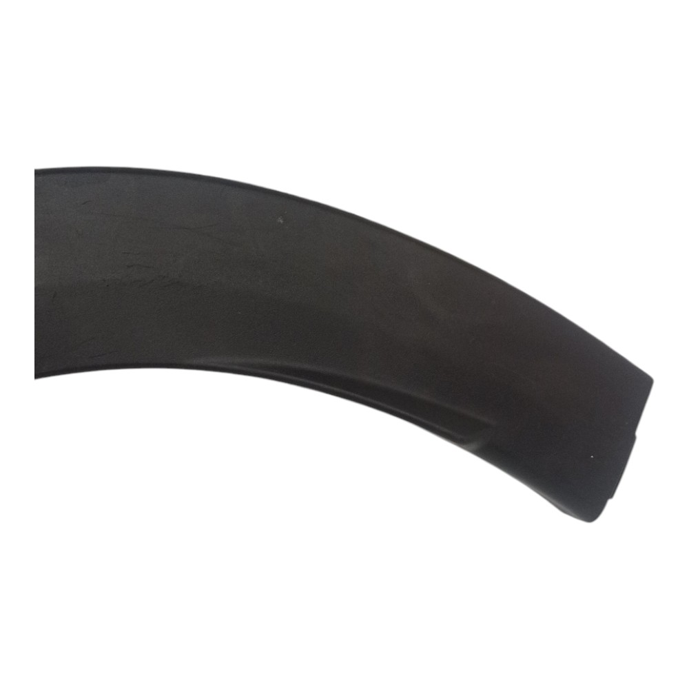 Moldura Alargador Traseira Esquerda Gm Tracker 2021 A 2023 4