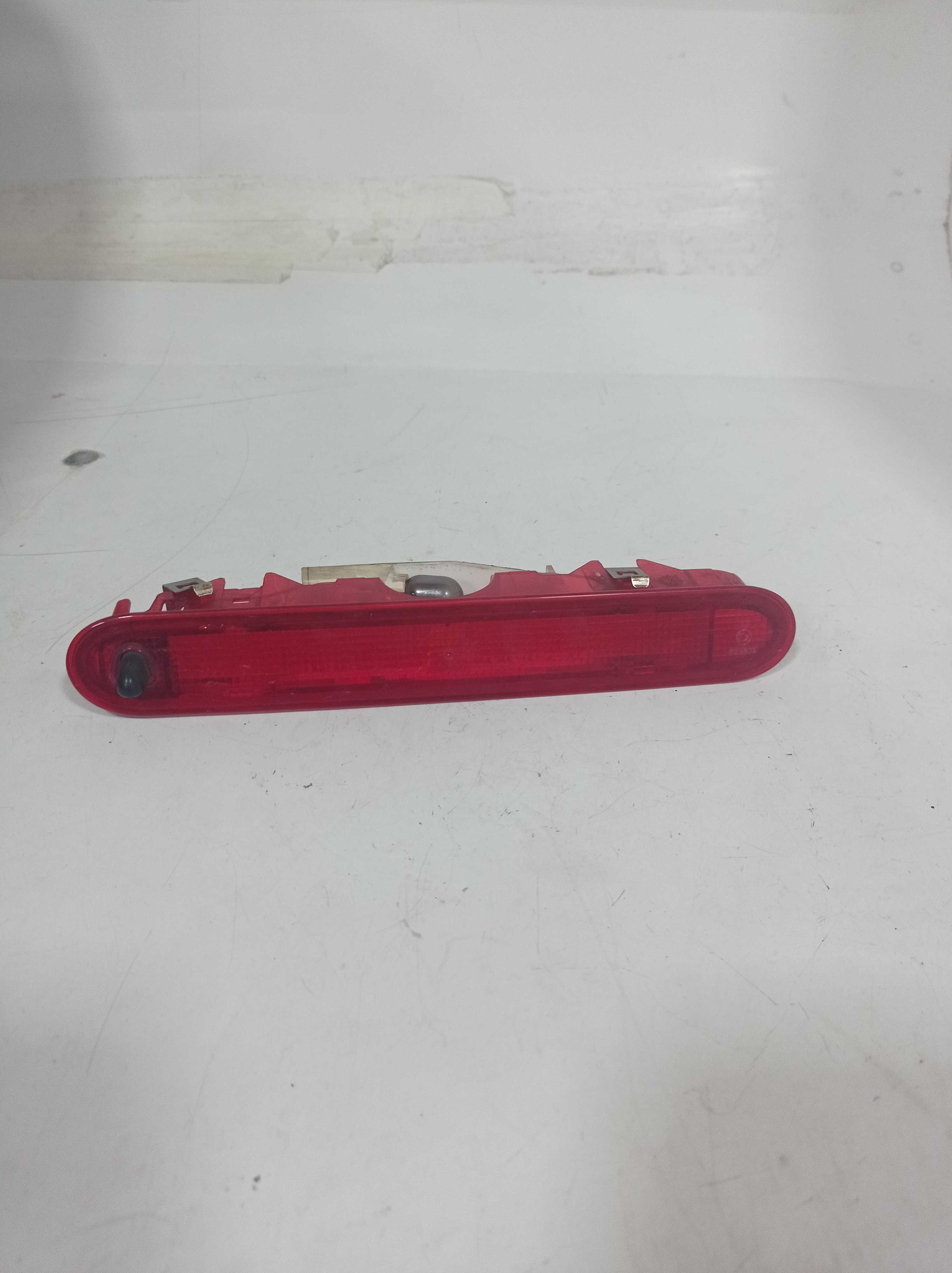 BRAKE LIGHT LUZ DE FREIO RENAULT CLIO 2013 2014