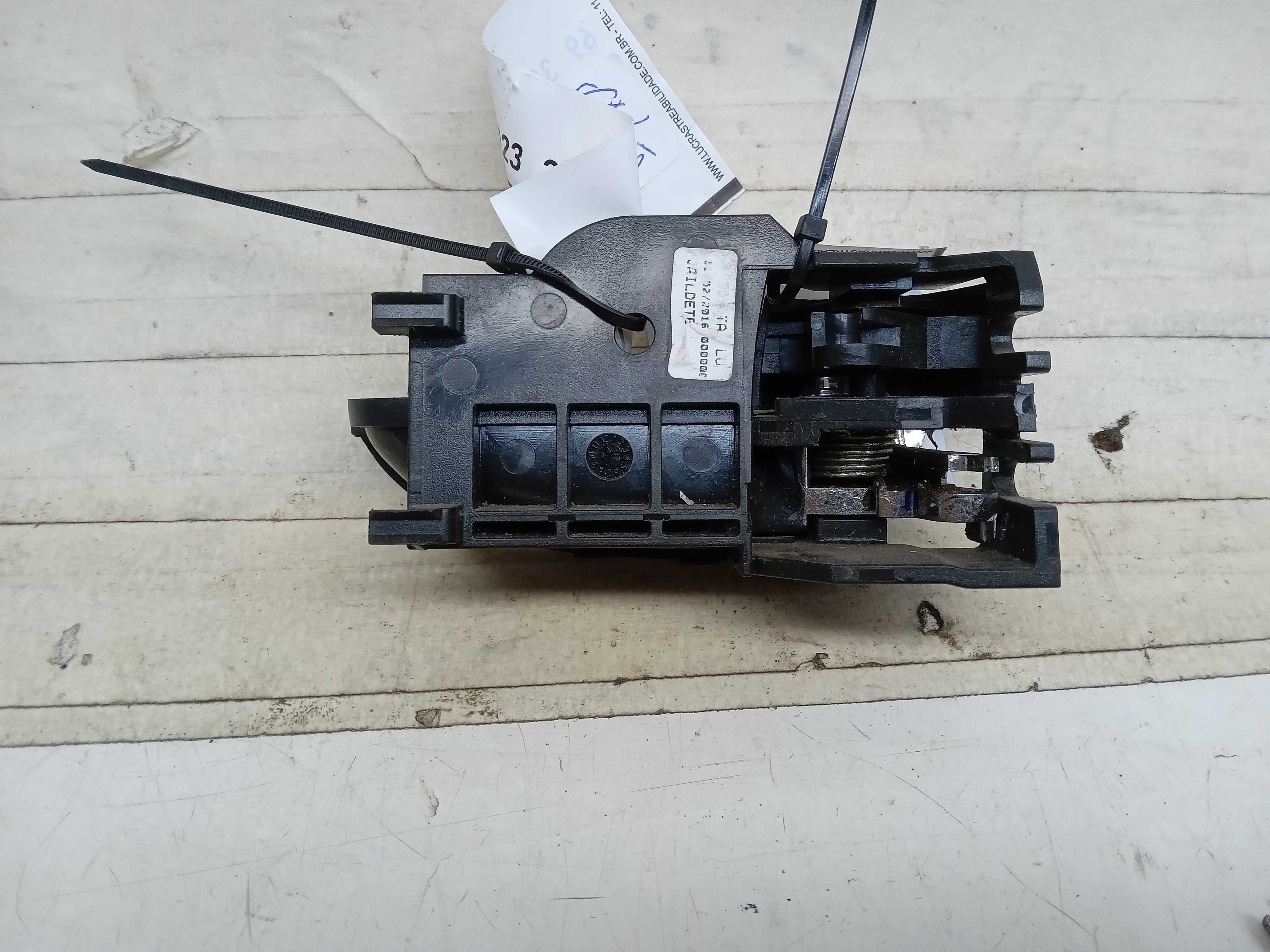 MAÇANETA INTERNA PORTA DIANTEIRA LE TOYOTA ETIOS 2016 1