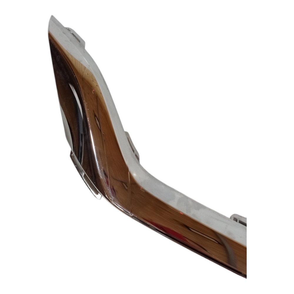 MOLDURA CROMADA SUPERIOR GRADE DIANTEIRA GM ONIX 2020 A 2024 5