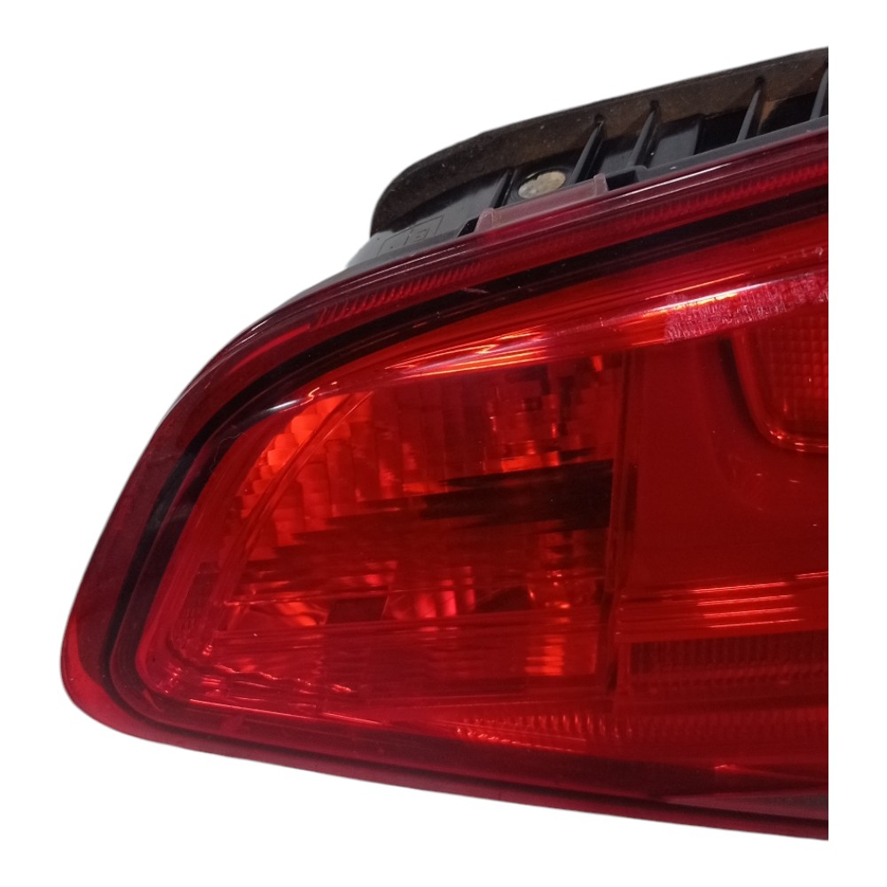 Lanterna Direita Tampa Traseira Vw Golf 2014 A 2017 Direito/passageiro 3
