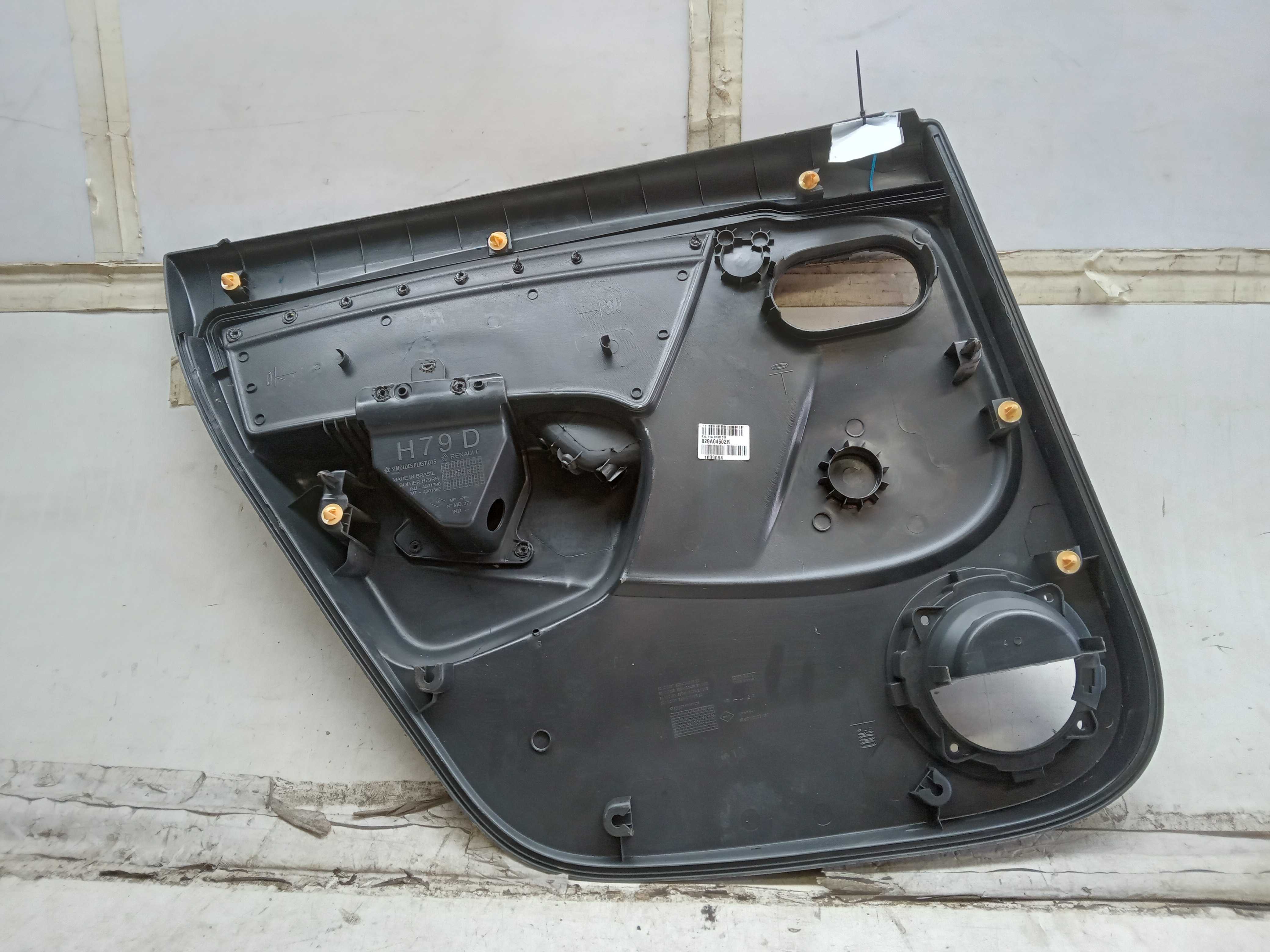 FORRO PORTA TRASEIRA LD RENAULT DUSTER 2014 2