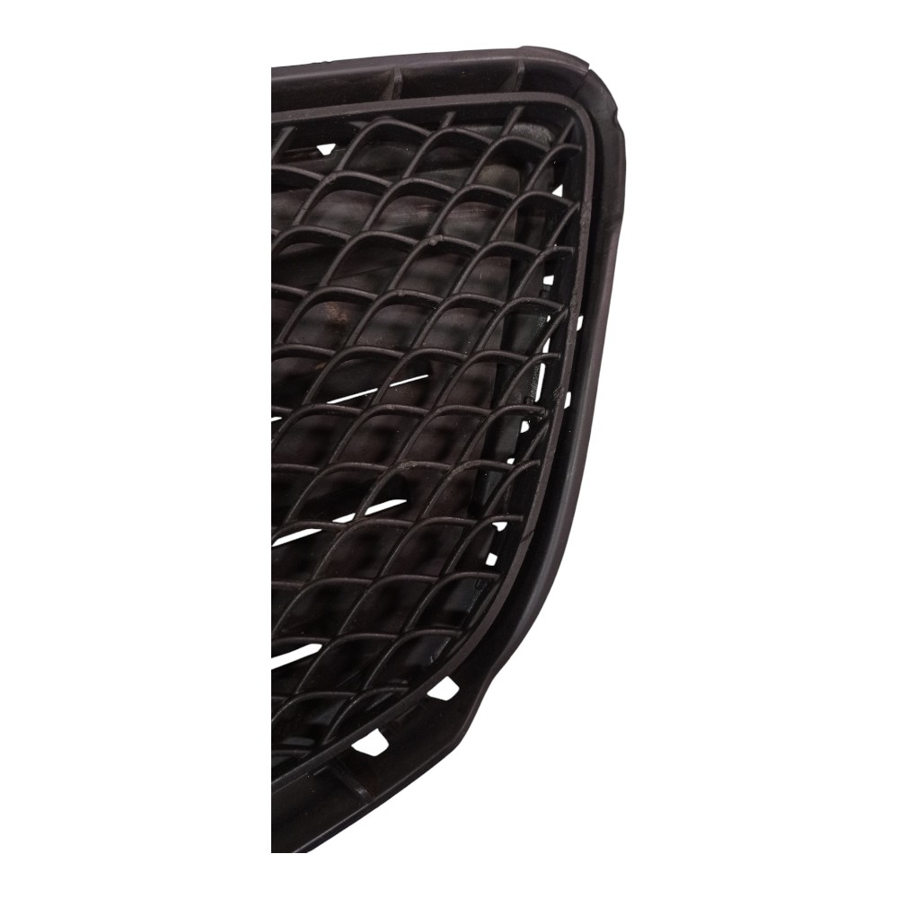 Grade Moldura Milha Direita Mercedes C250 C300 Clase C 15 18 Preto Direito 6