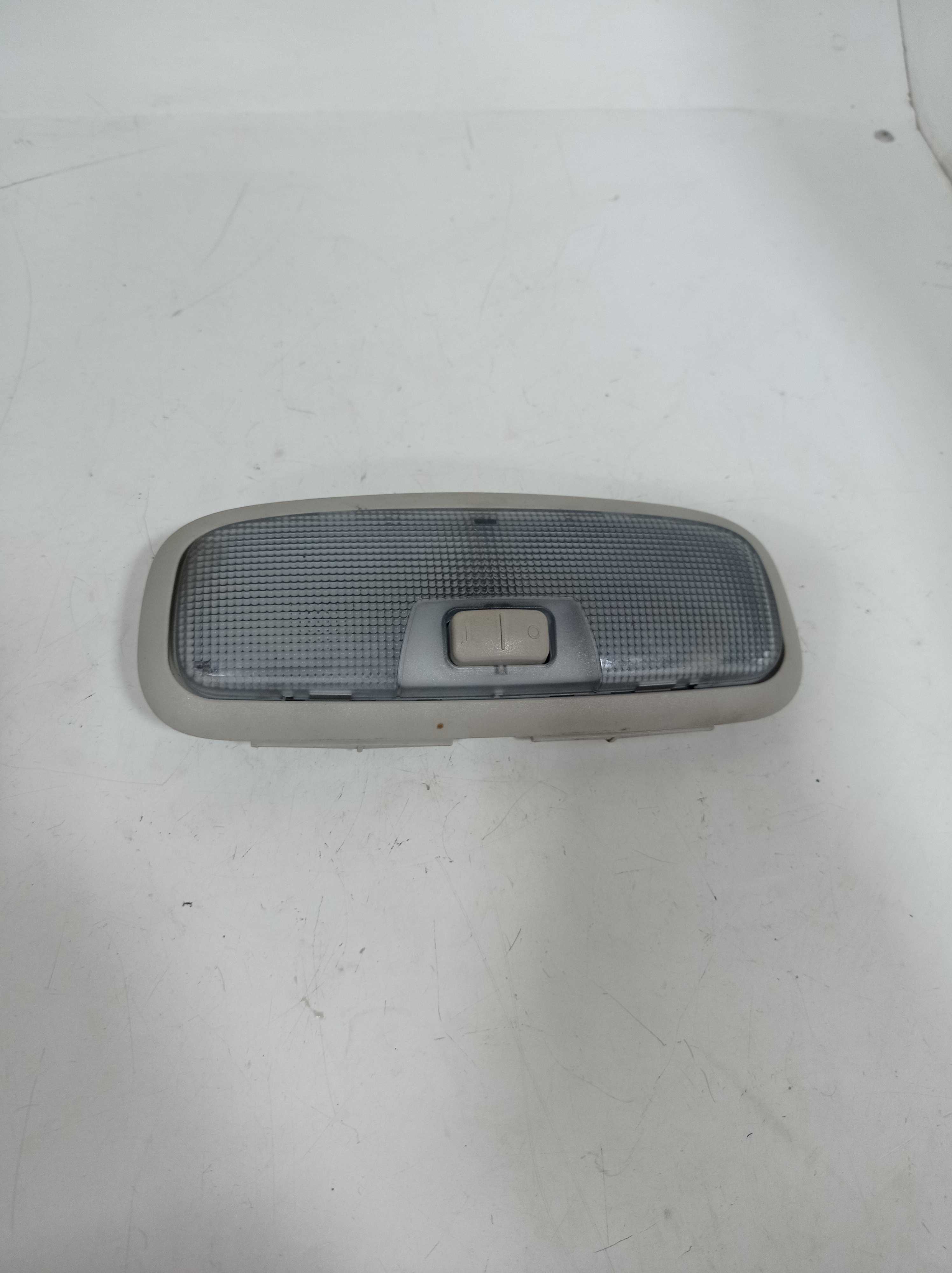 LUZ DE TETO FORD FIESTA 2016 2017 1