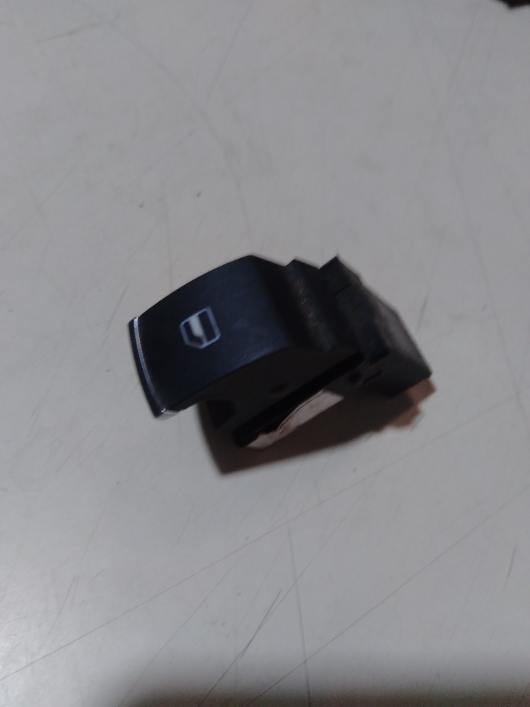 Botao vidro traseiro direito comando e vw passat 2012 a 2019