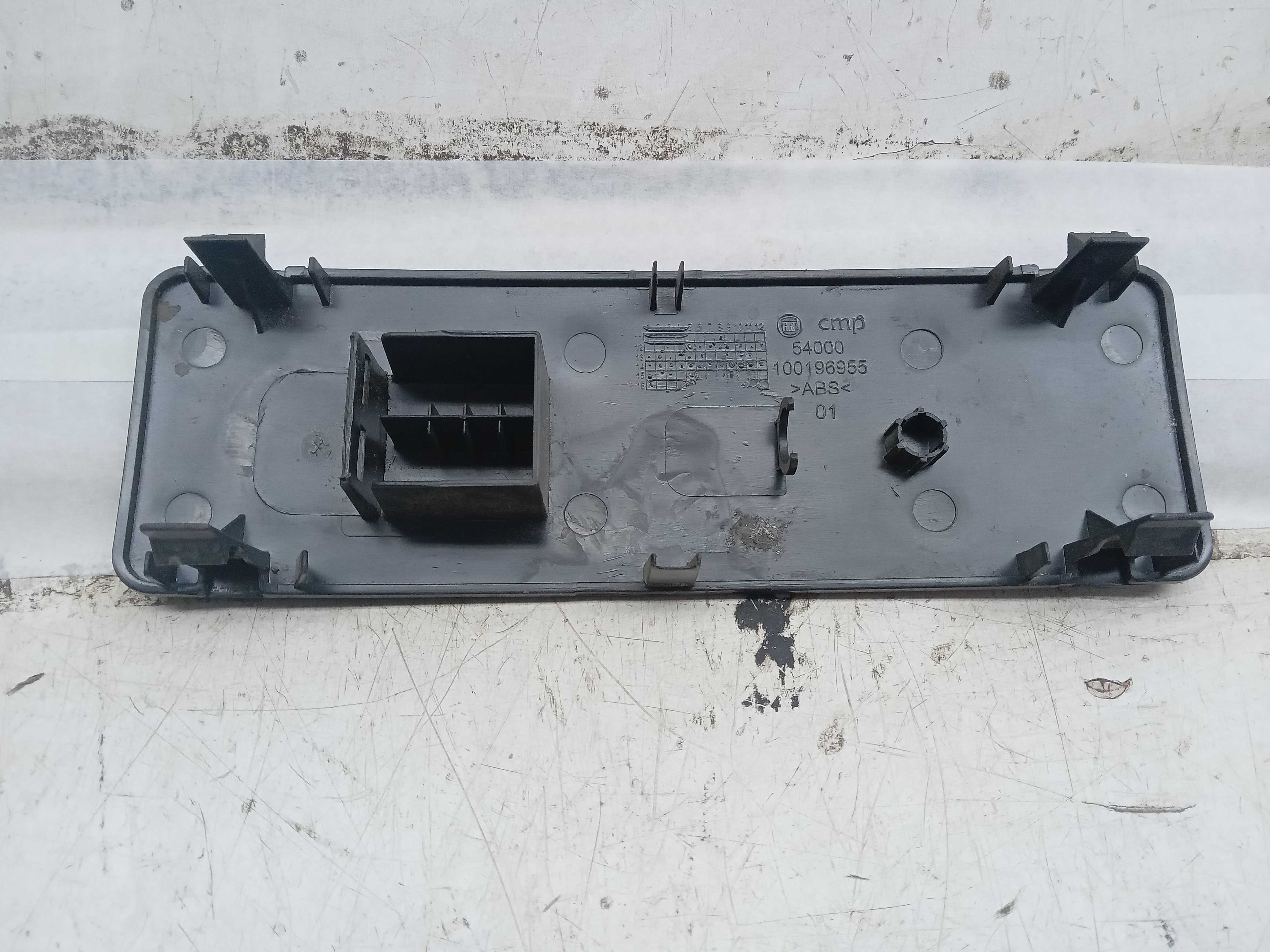 ACABAMENTO MOLDURA RÁDIO FIAT UNO