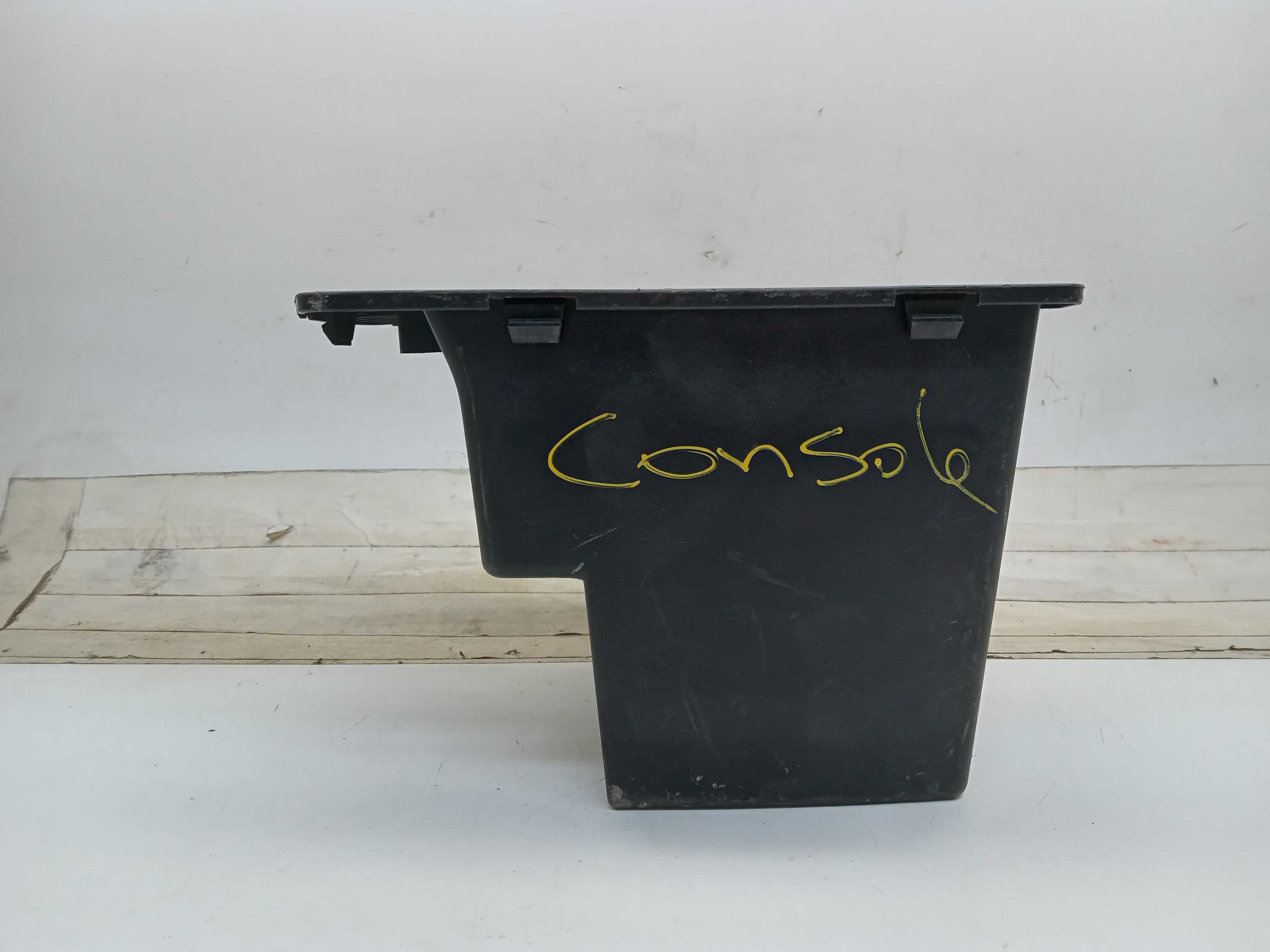 PORTA OBJETOS CONSOLE KIA SORENTO 2