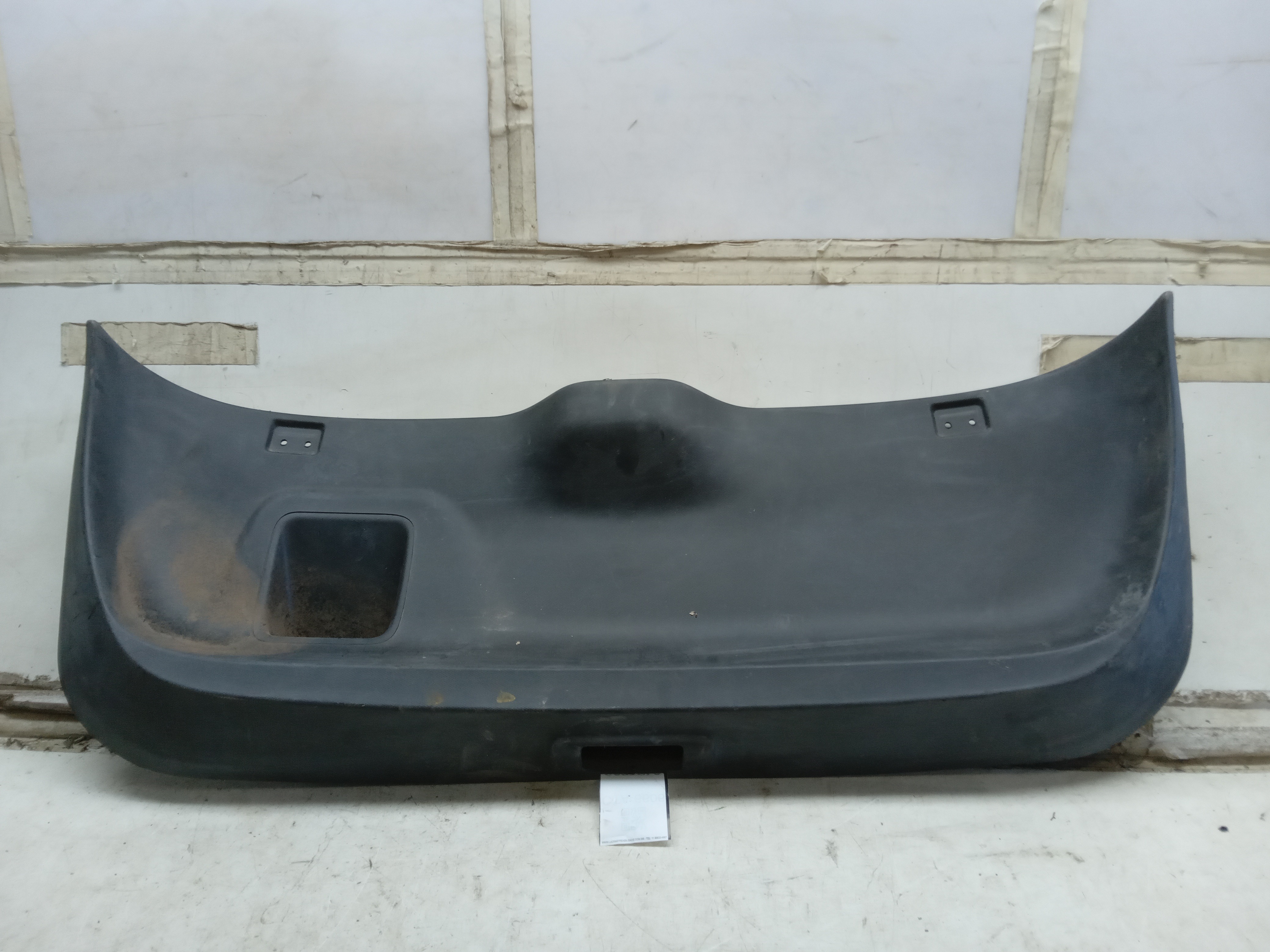 MOLDURA FORRO TAMPA TRASEIRA FIAT ARGO 2018 1