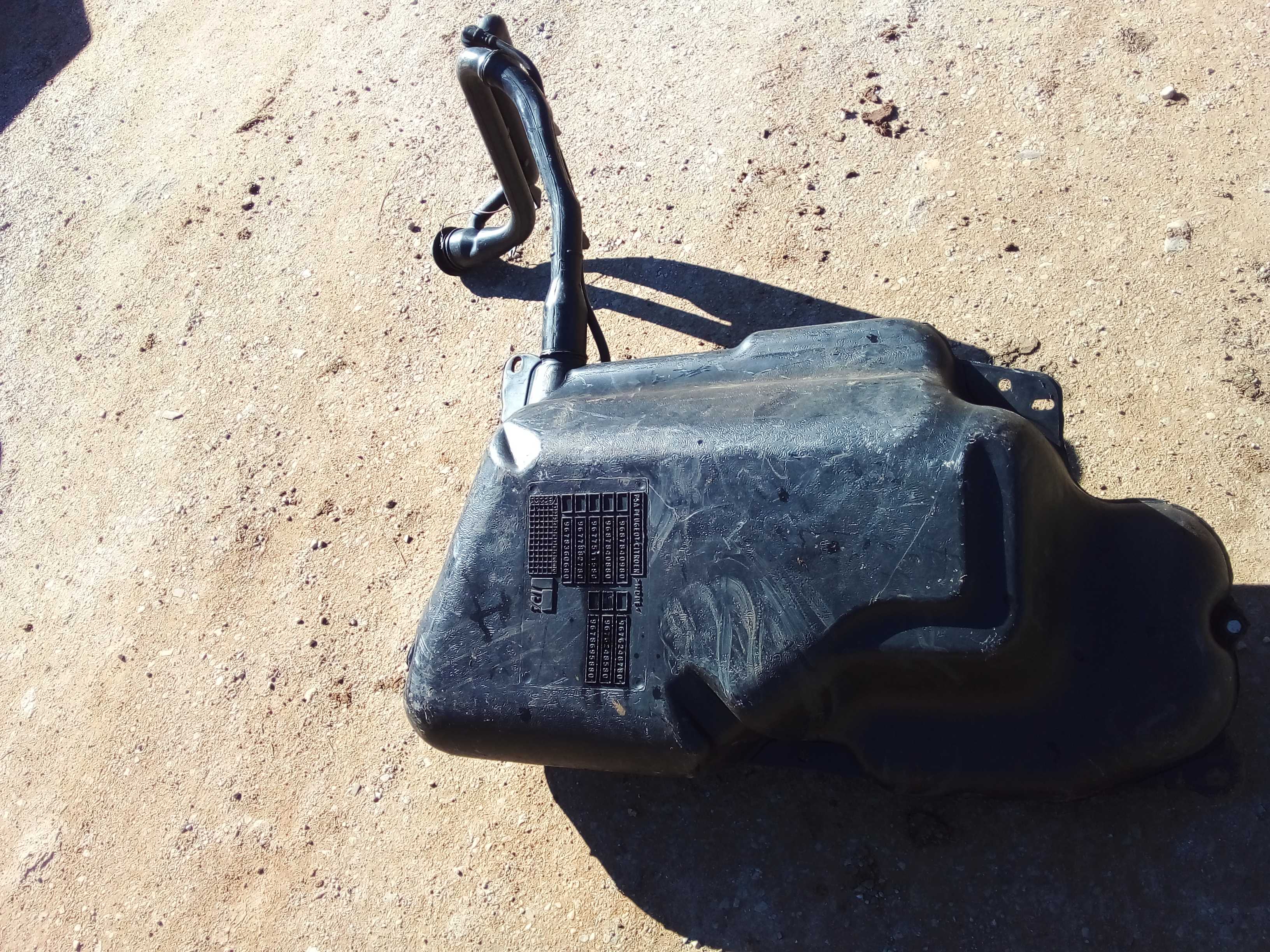Tanque de combustível Citroen C3 2013 2