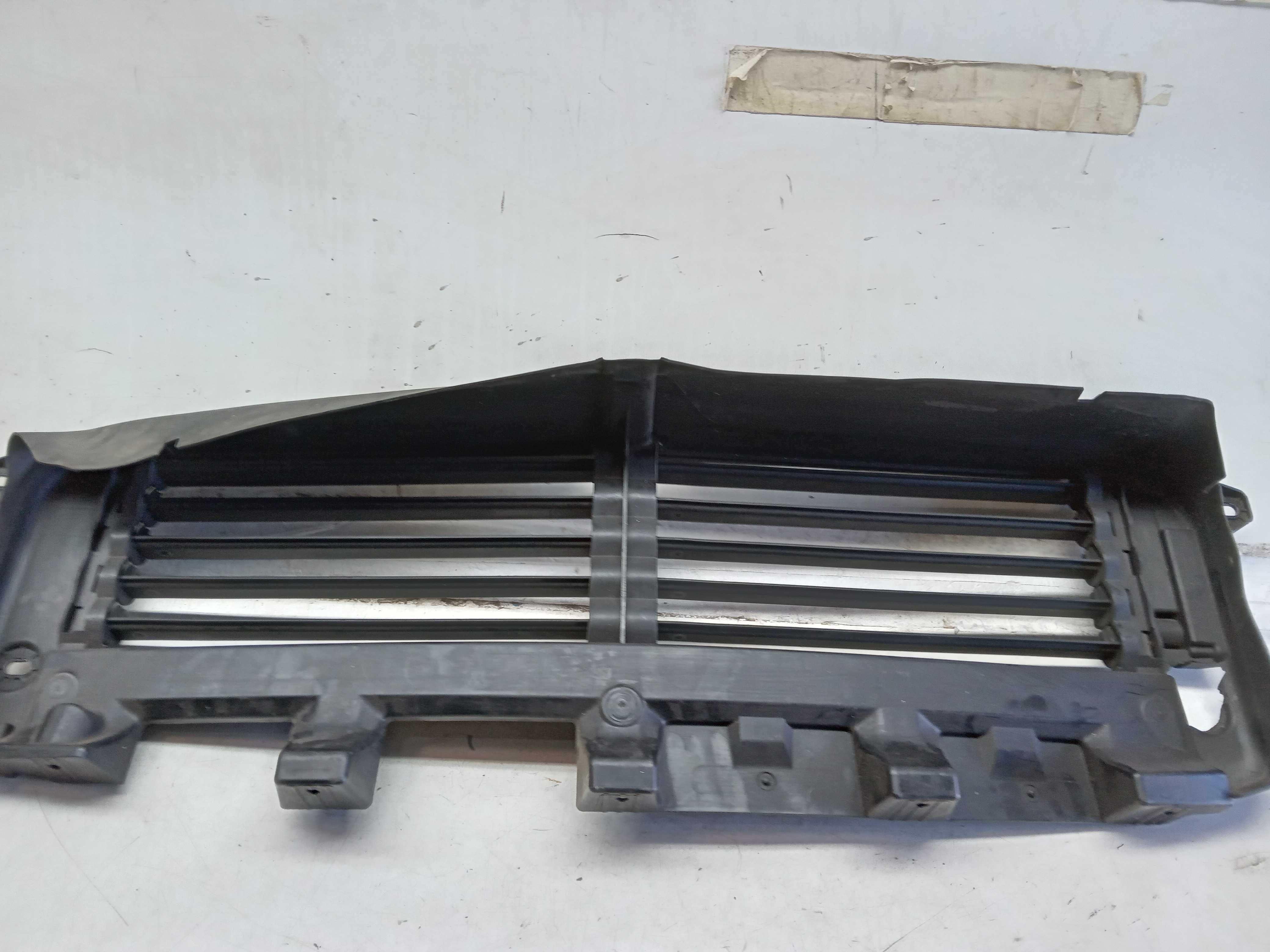 DEFLETOR AR SUPORTE RADIADOR VOLVO XC40 2