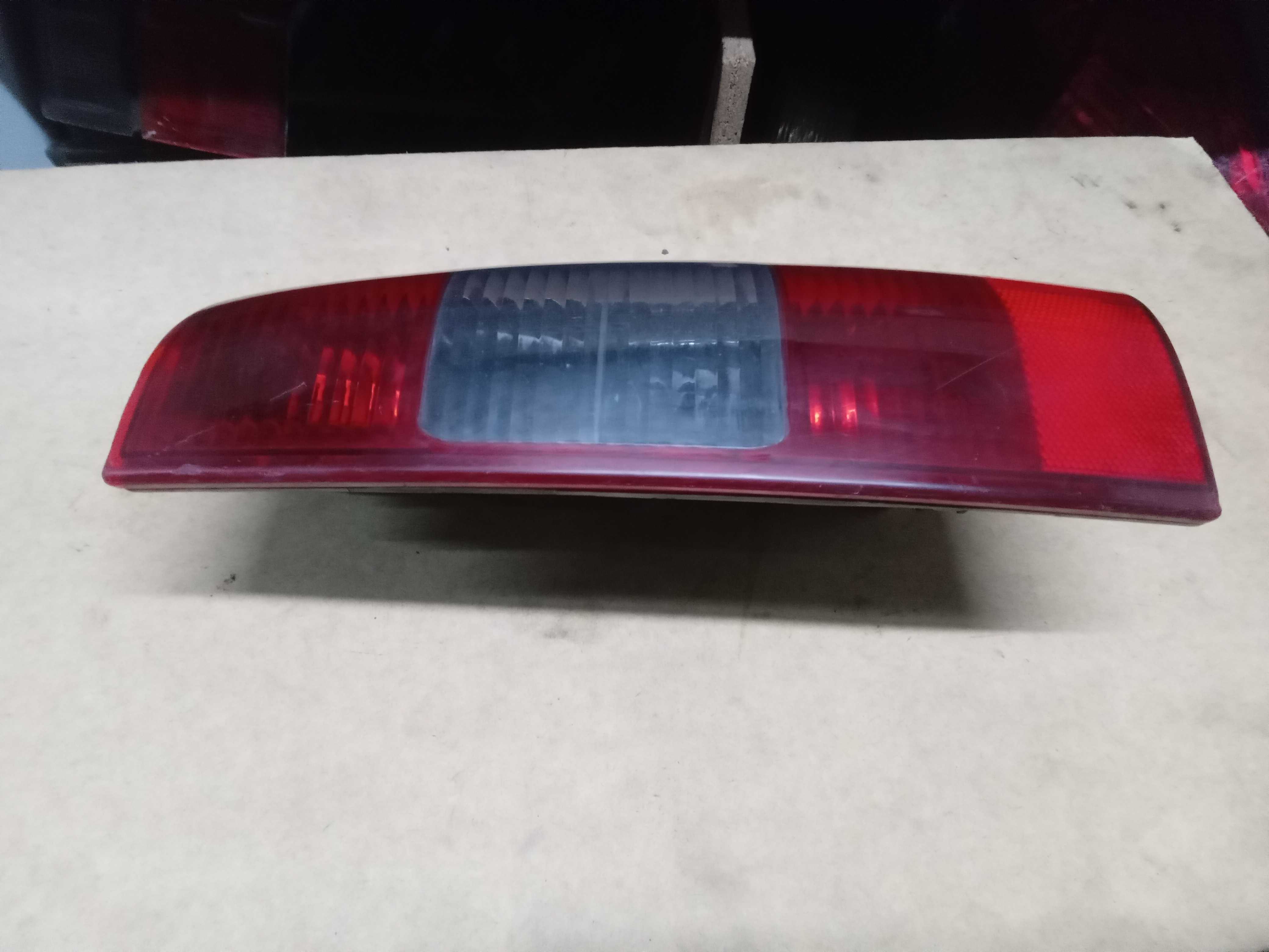 LANTERNA TRASEIRA DIREITA GM S10 2001 A 2010 2