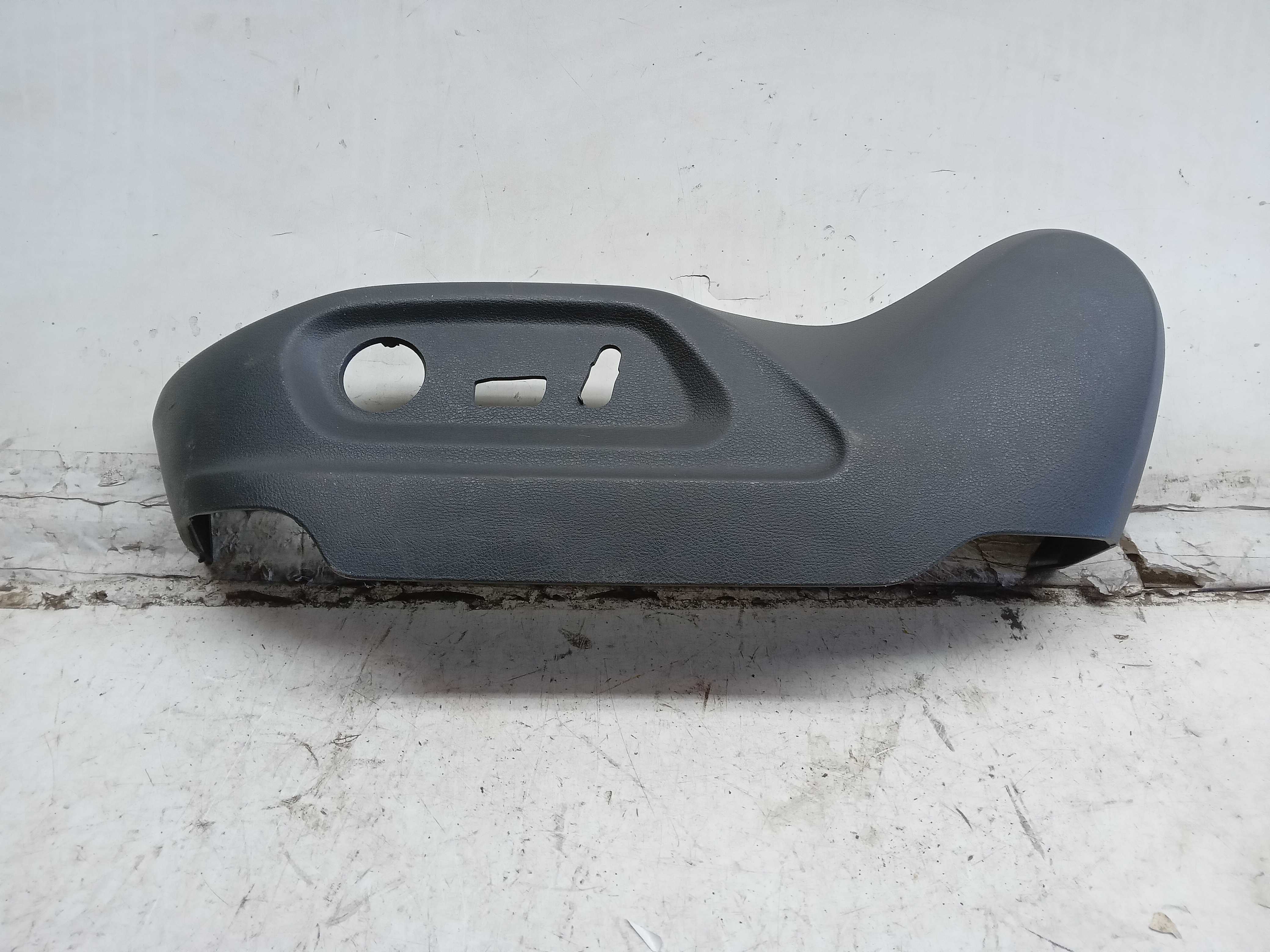 ACABAMENTO MOLDURA BANCO DIANTEIRO LE VW Tiguan 2010 AUDI Q3 1
