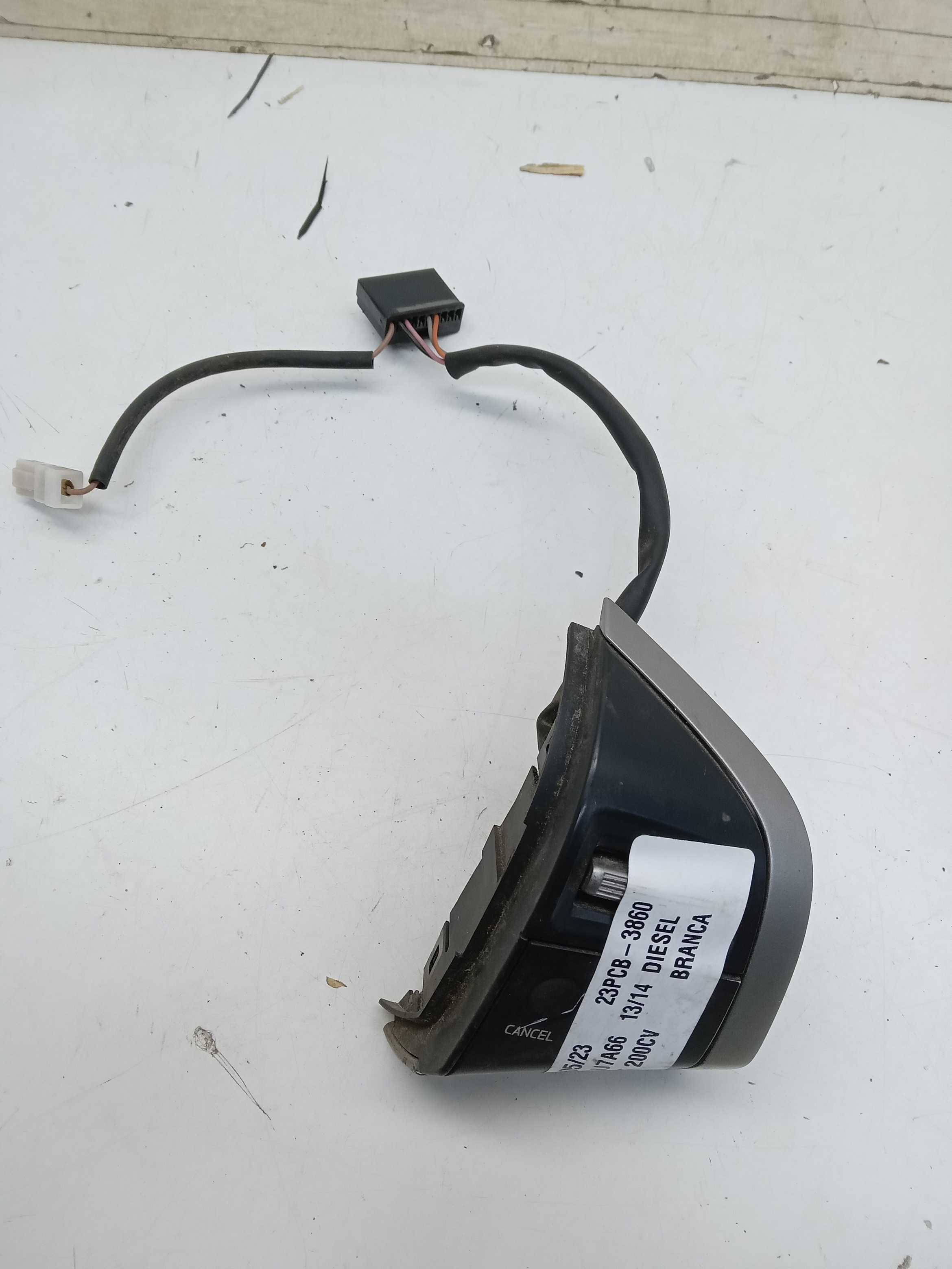 COMANDO PILOTO AUTOMATICO VOLANTE GM S10 2014 1