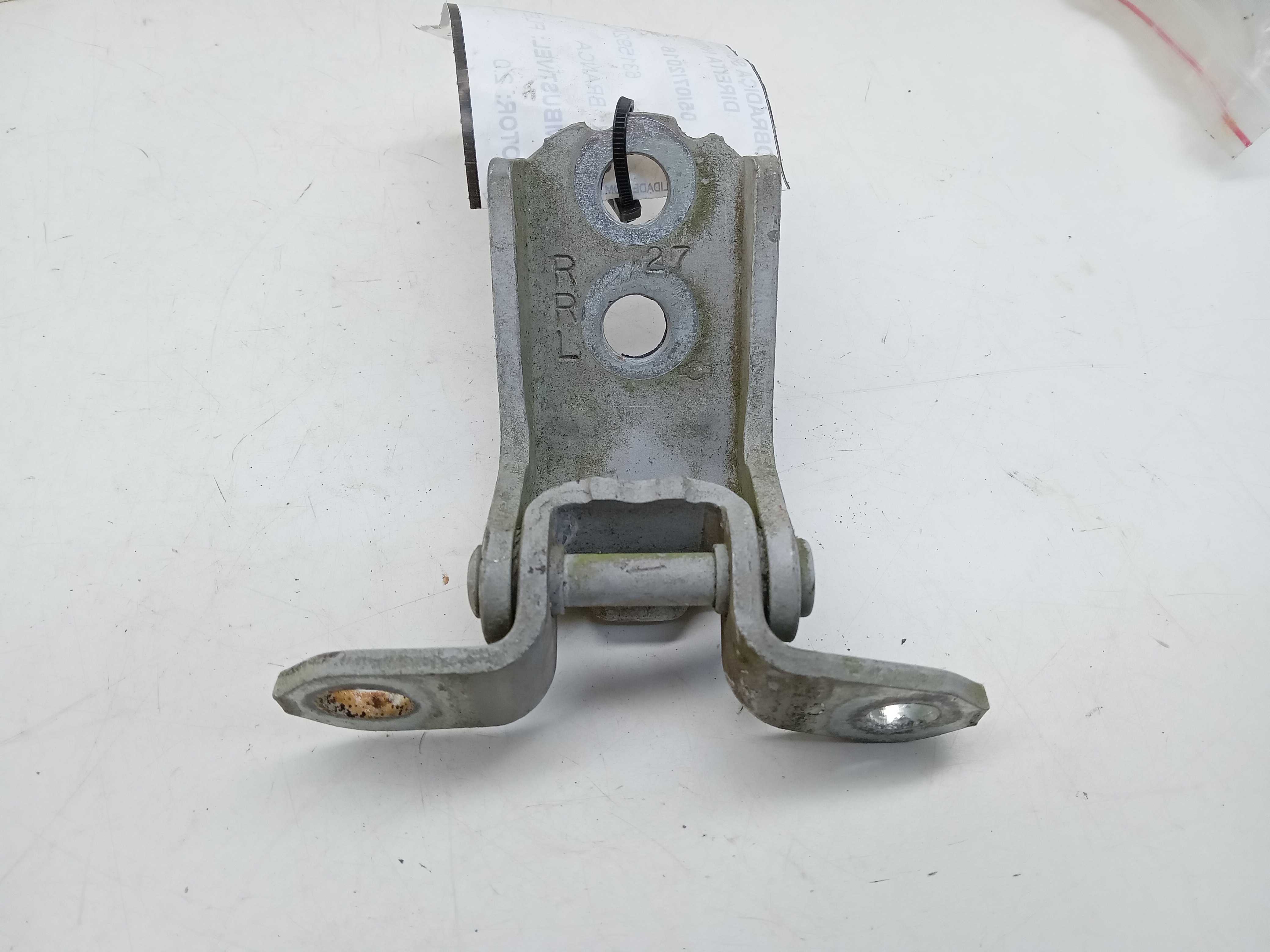 DOBRADIÇA SUPERIOR PORTA DIANTEIRA LD NISSAN SENTRA 201 2