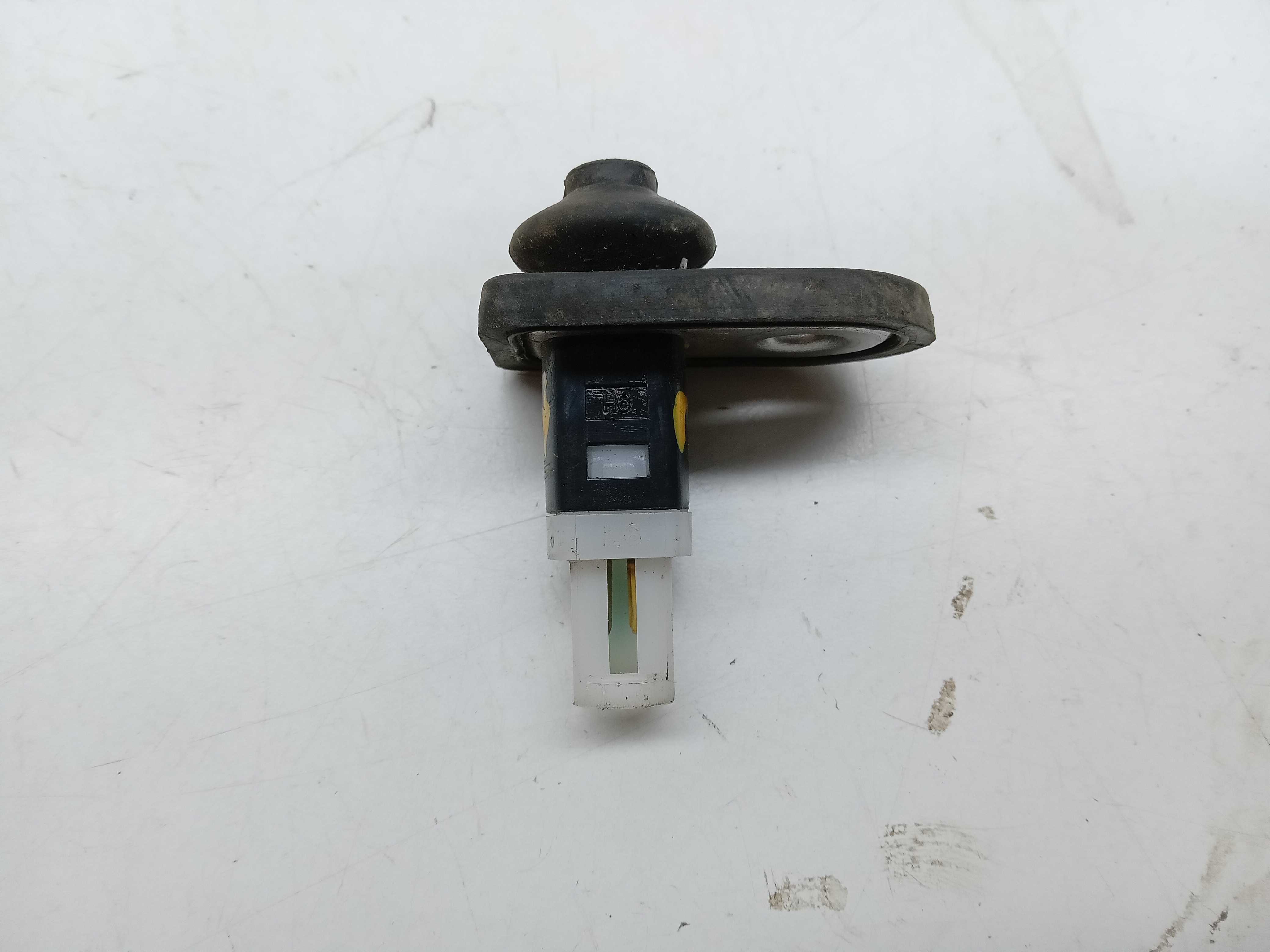 INTERRUPTOR SENSOR ABERTURA PORTA HYUNDAI IX35 2015 2