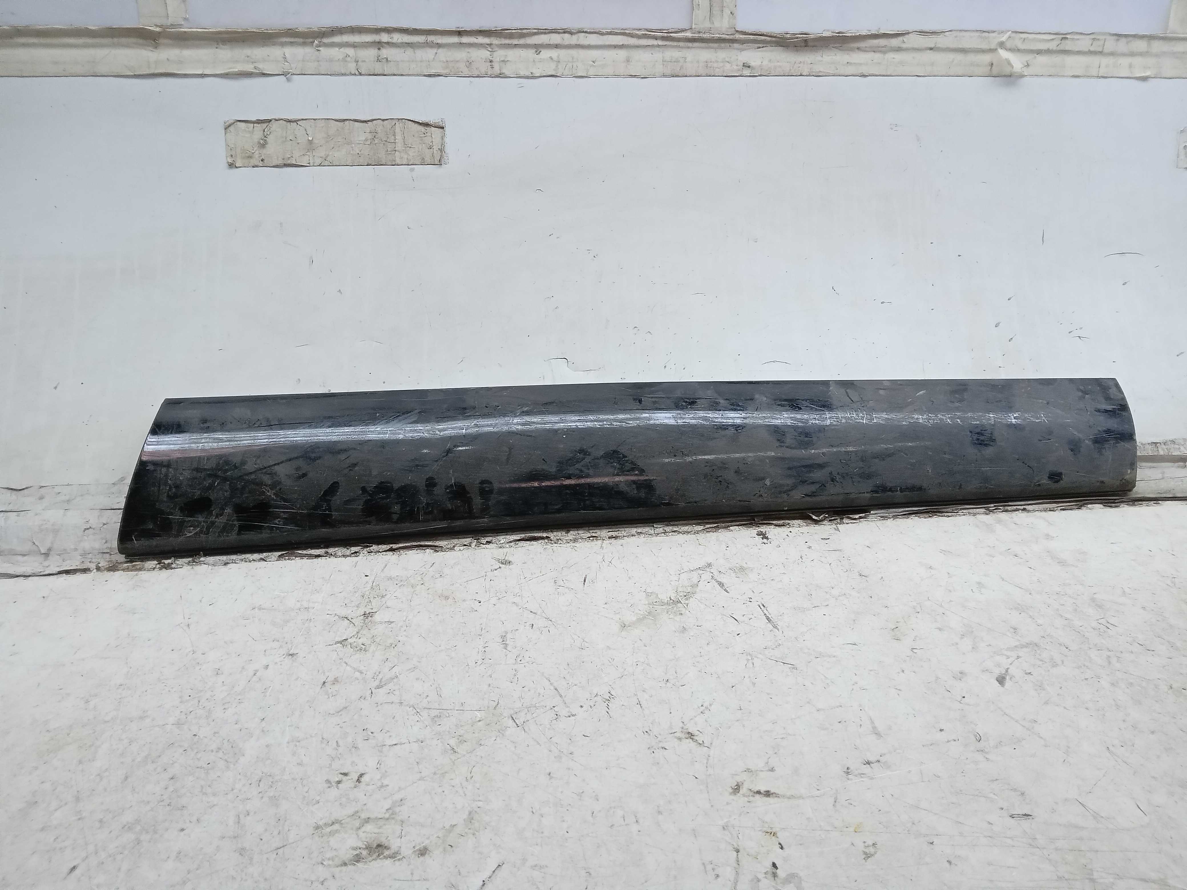 FRISO PORTA DIANTEIRA LD HONDA HRV 2023