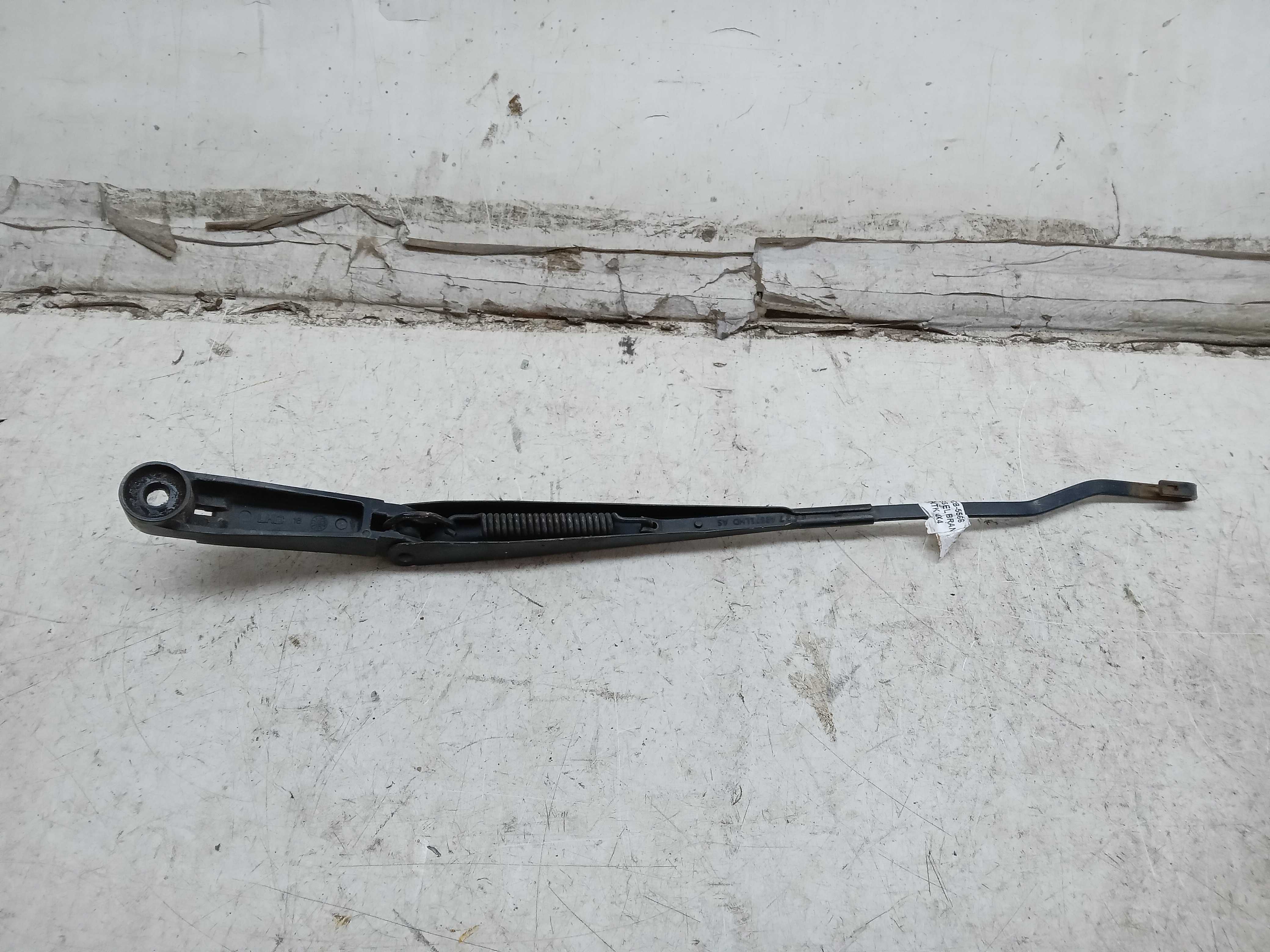HASTES BRAÇO LIMPADOR PARABRISA LE NISSAN FRONTIER 2015 1