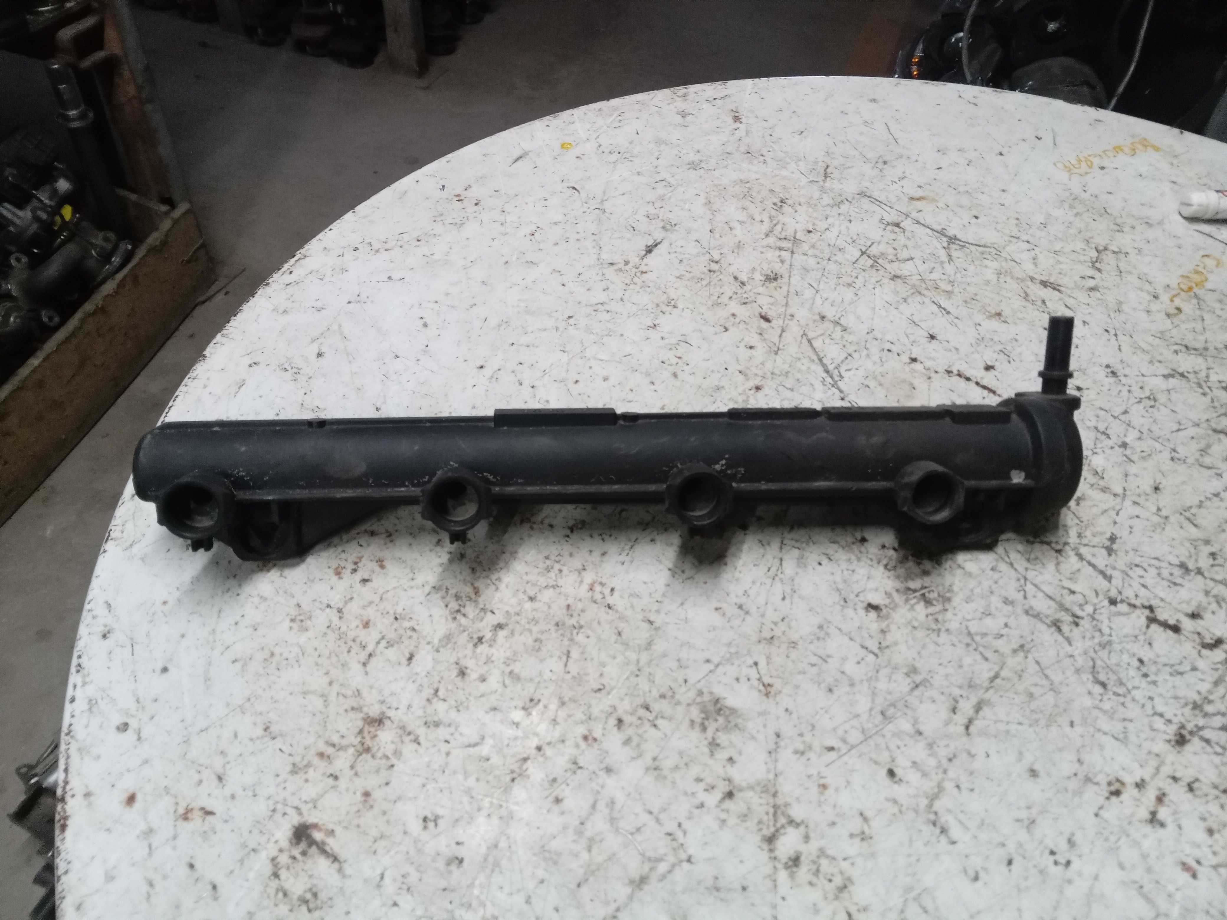 FLAUTA BICO INJEÇÃO PEUGEOT 206 OU RENAULT CLIO 10 16V 3