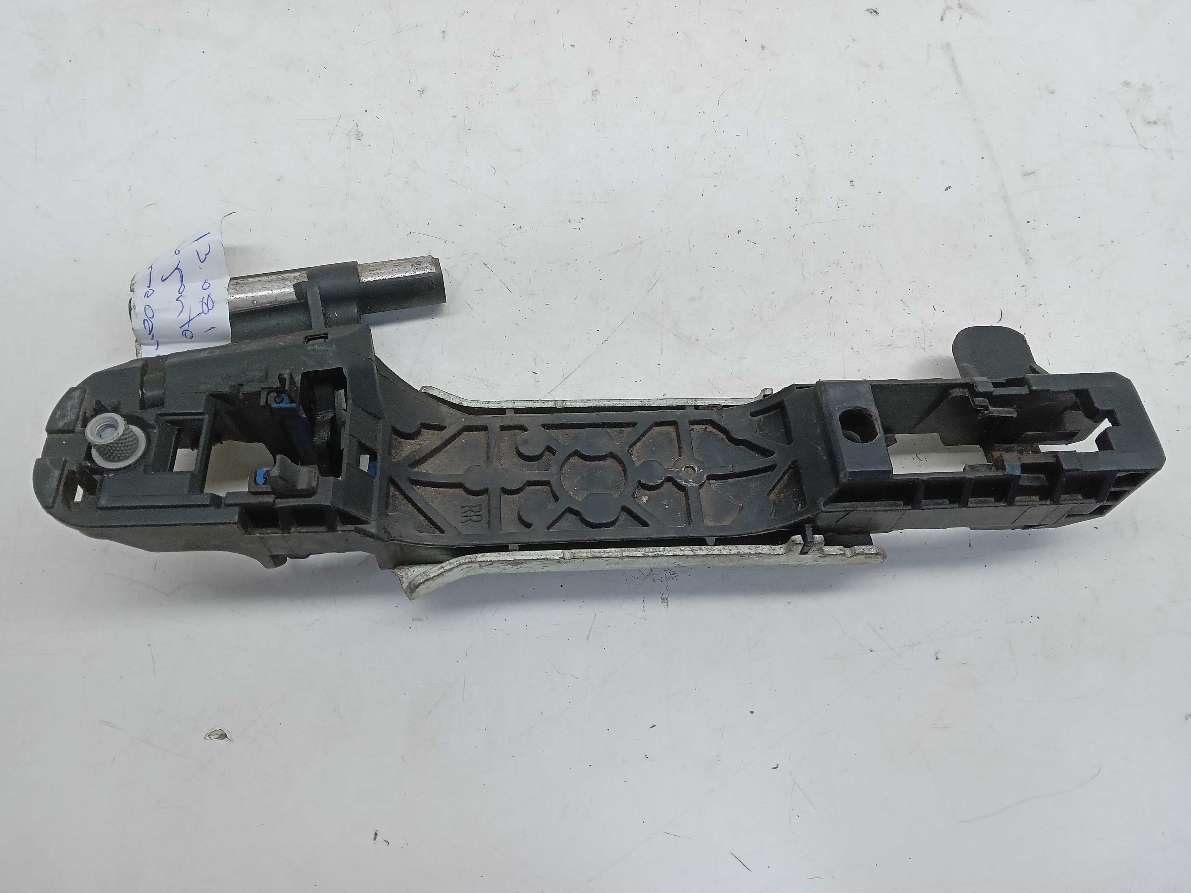 SUPORTE MAÇANETA EXTERNA PORTA TRASEIRA LD COROLLA 2015 2