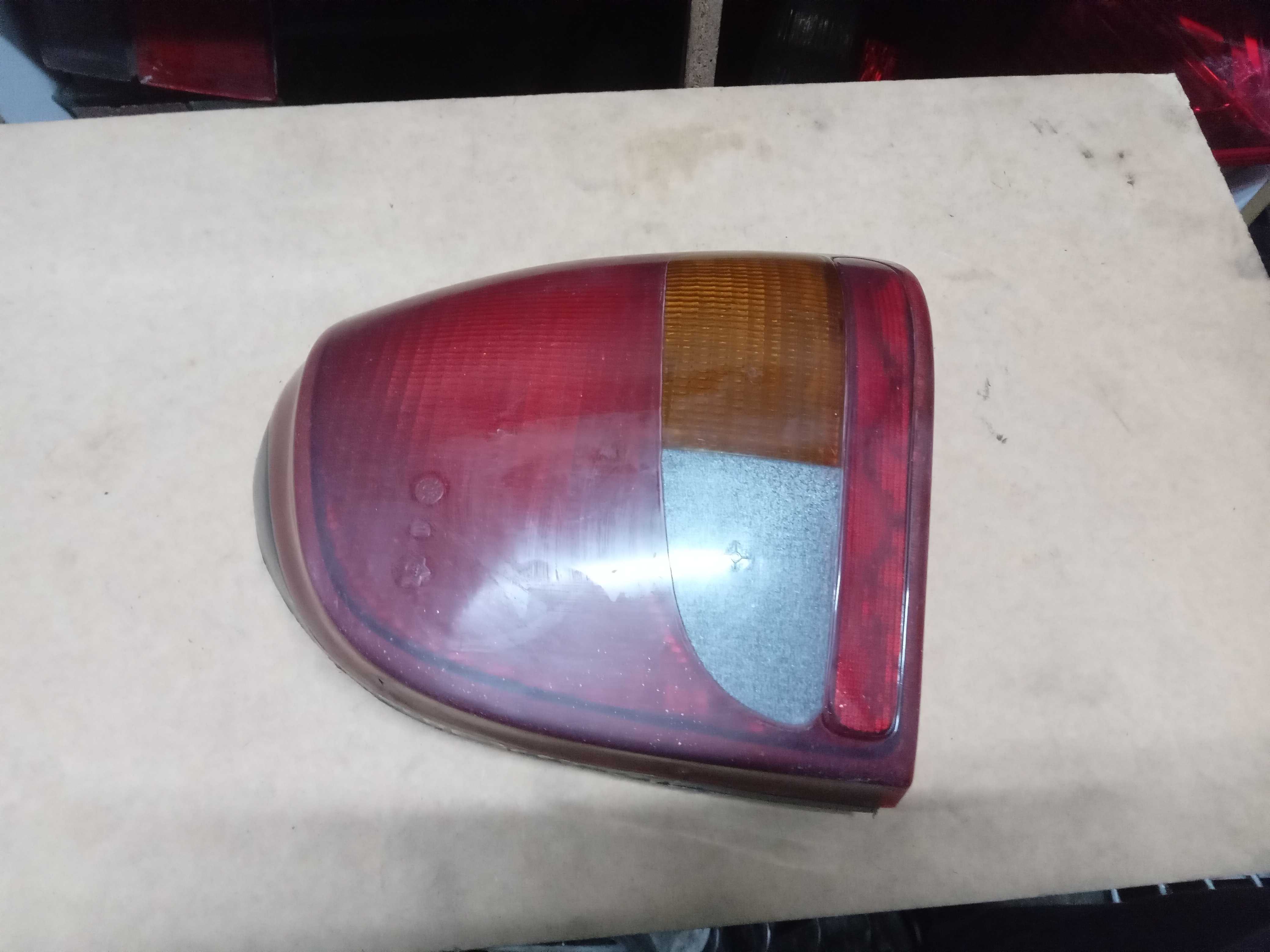LANTERNA TRASEIRA ESQUERDA VW GOL