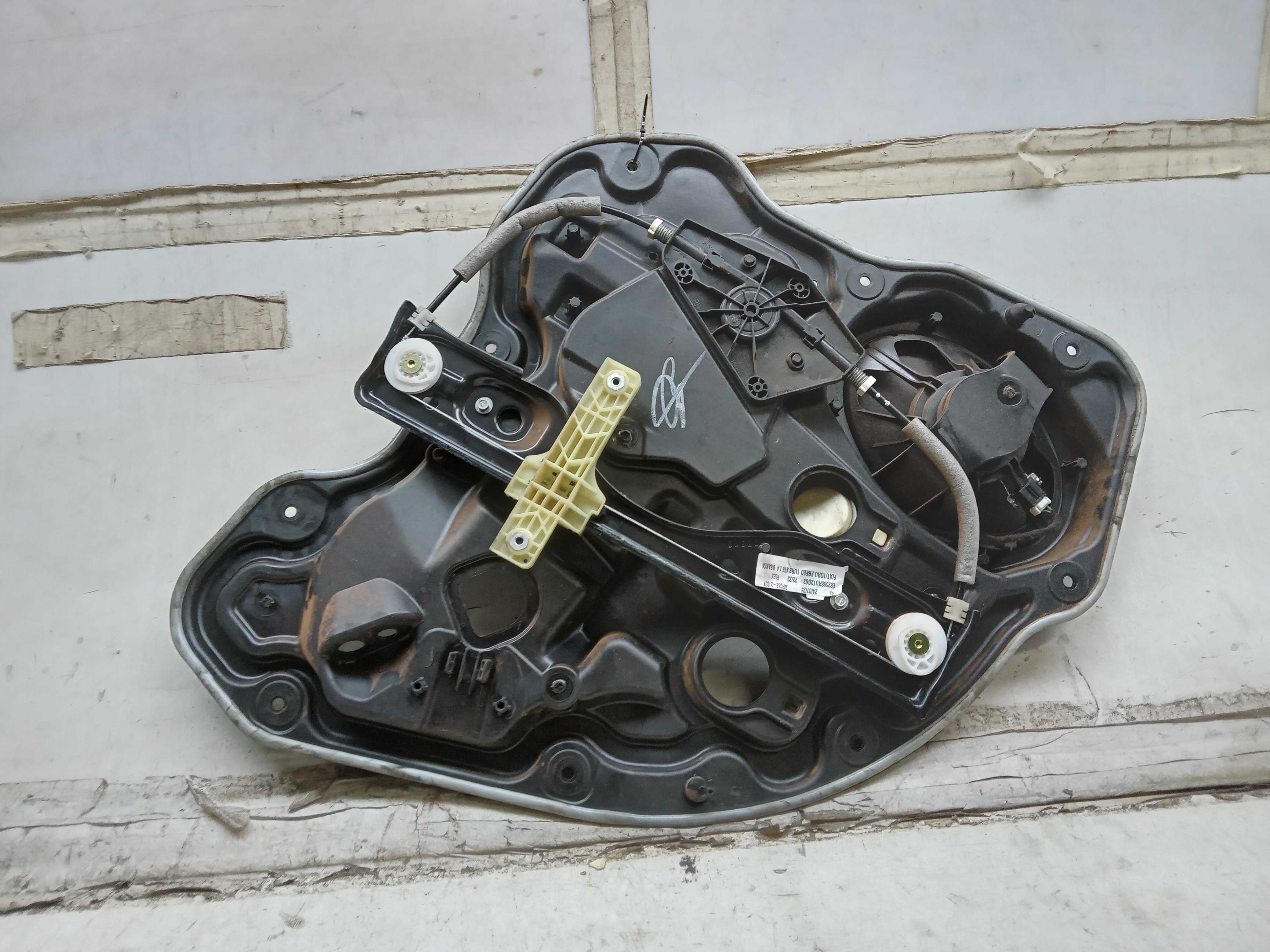 MAQUINA VIDRO TRASEIRA LD FIAT TORO 2020