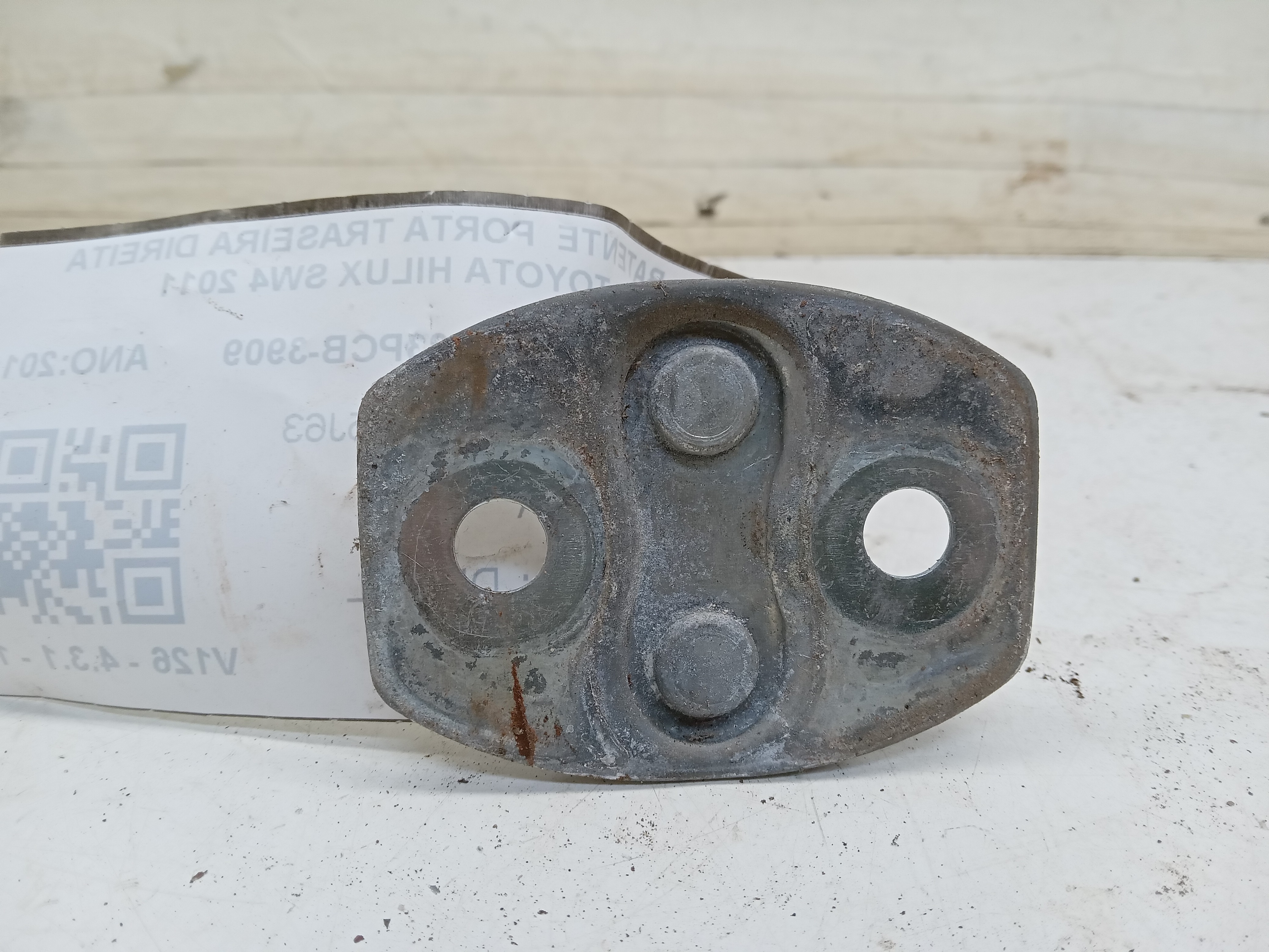 BATENTE  PORTA DIANTEIRA DIREITA TOYOTA HILUX SW4 2011 2