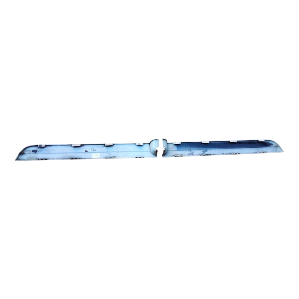 Par Friso Inferior Grade Dianteira Mb Atego Original  Xxxx 2