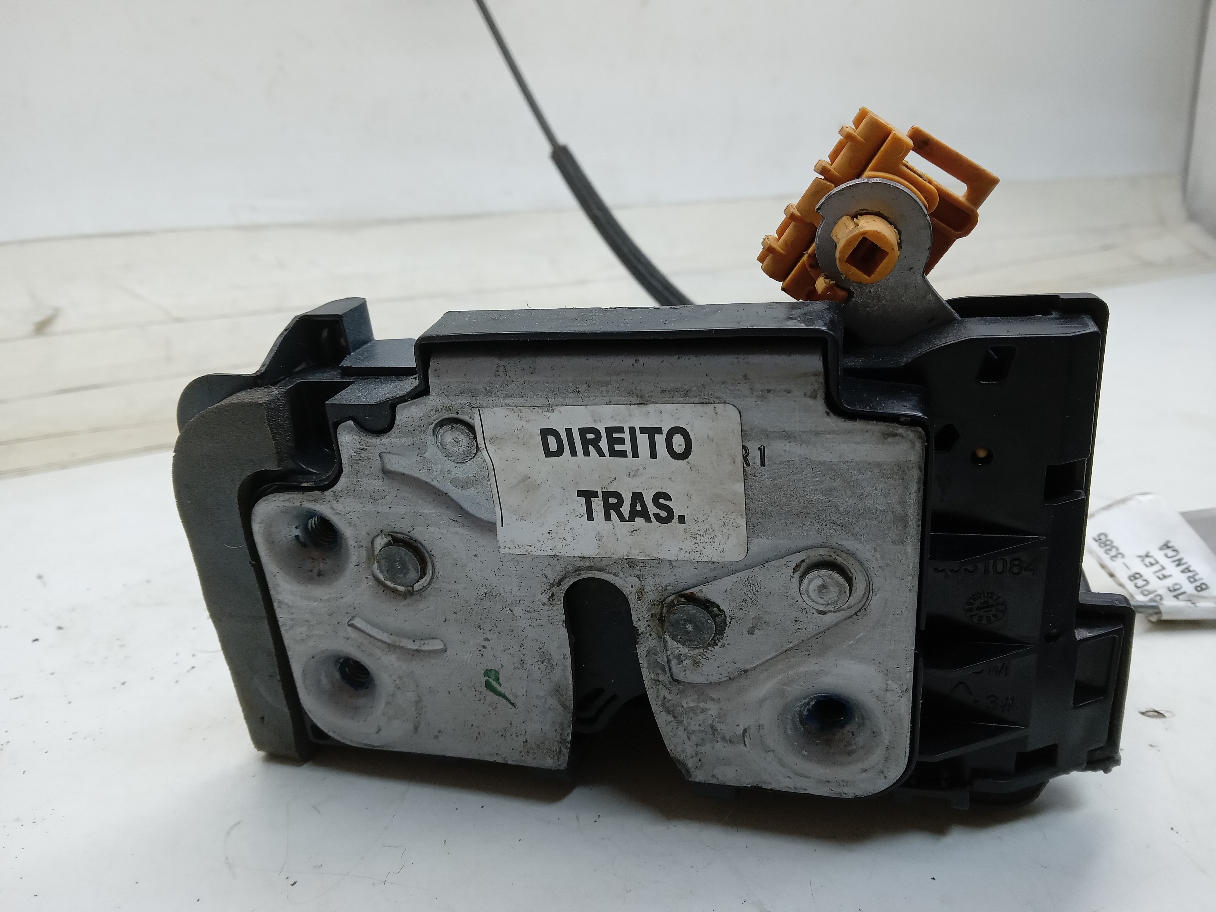 FECHADURA PORTA TRASEIRA LD CHEVROLET ONIX 2016