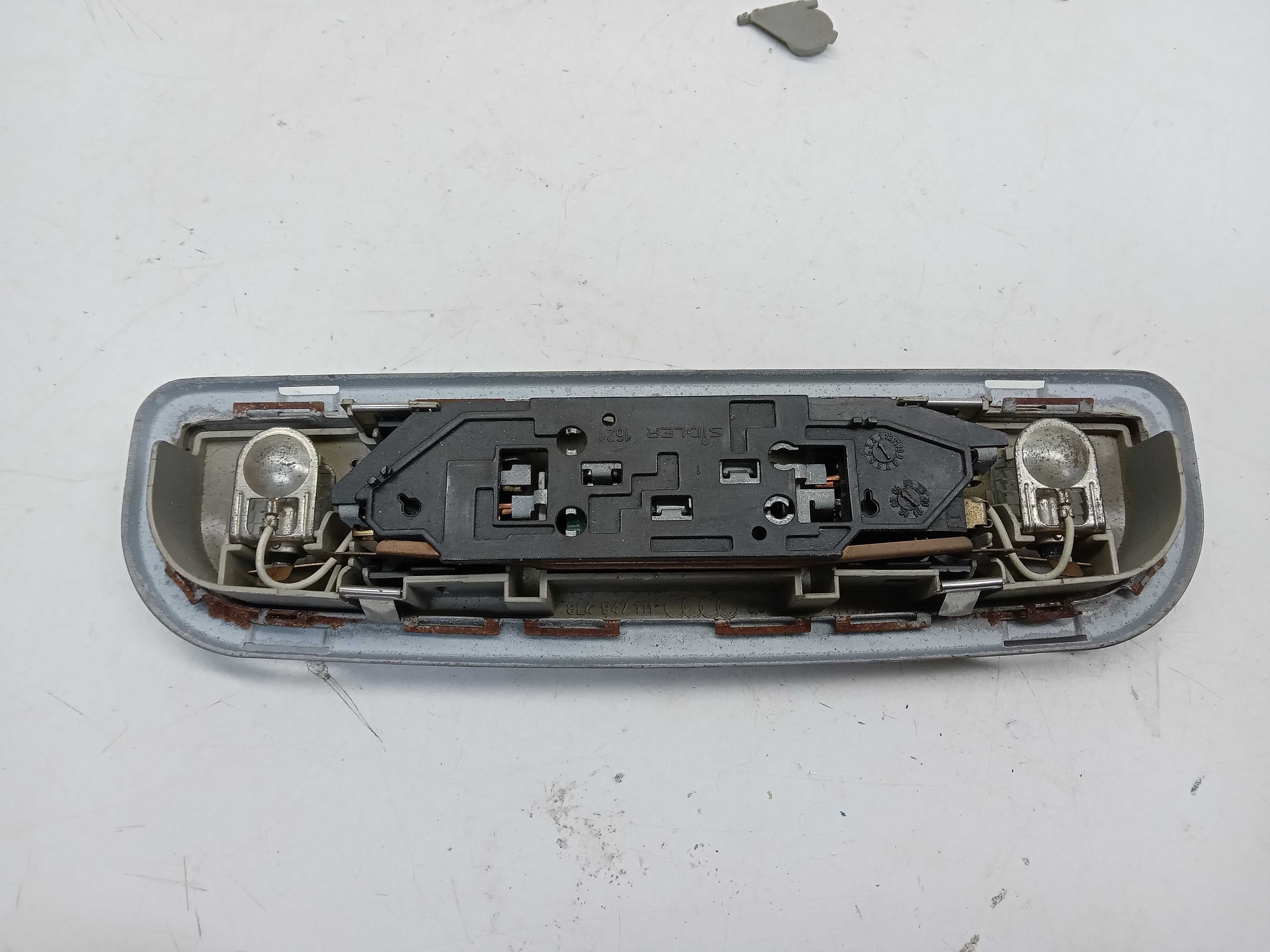 LUZ CORTESIA TETO AUDI A3 2004 2