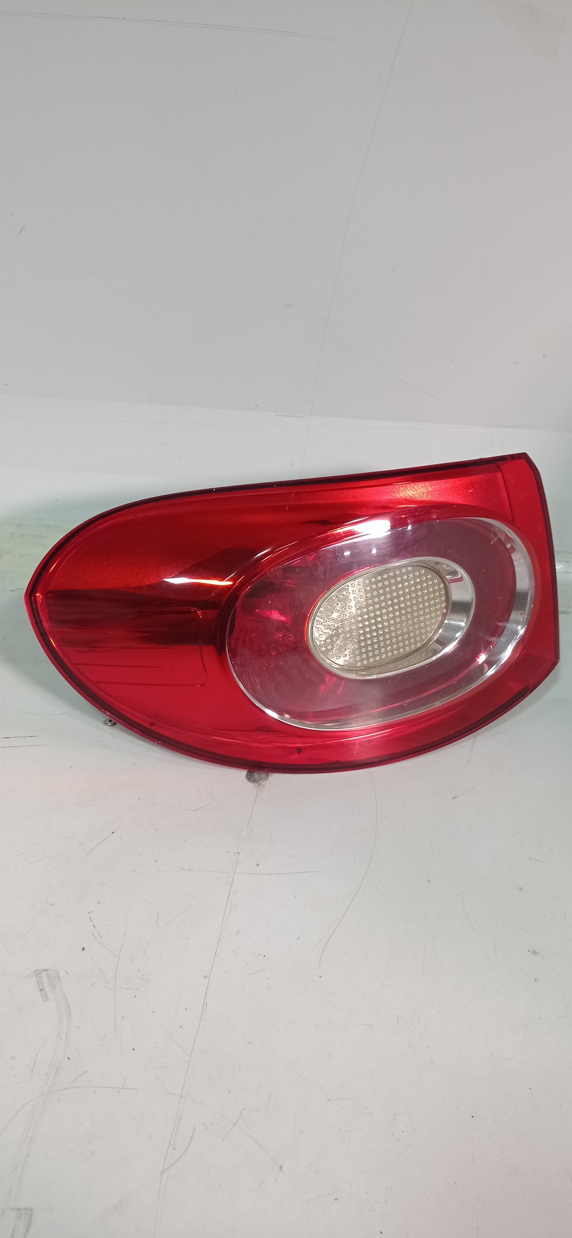 LANTERNA TRASEIRA ESQUERDA VOLKSWAGEN TIGUAN 2008 A 2010 3