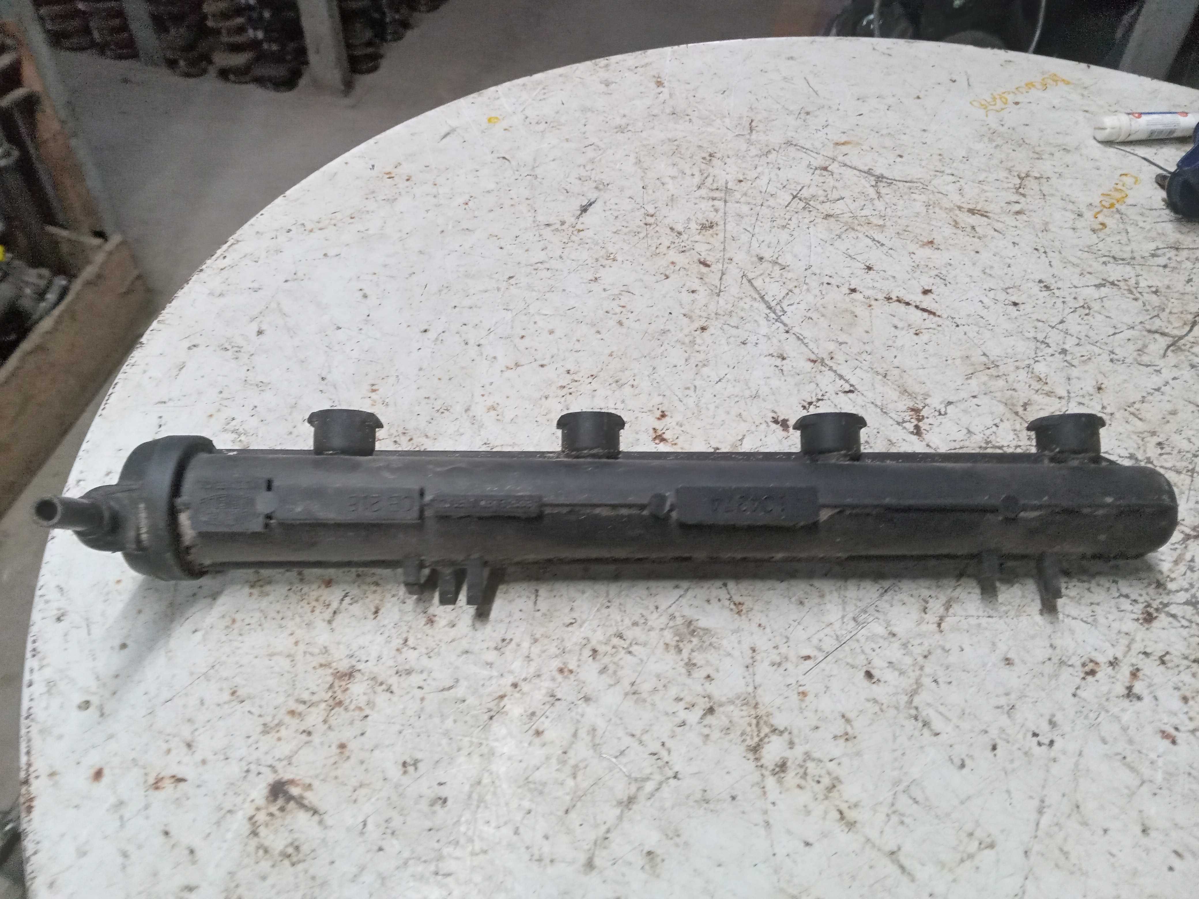FLAUTA BICO INJEÇÃO PEUGEOT 206 OU RENAULT CLIO 10 16V 1