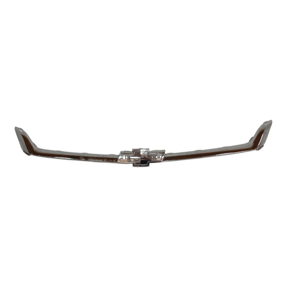 MOLDURA CROMADA SUPERIOR GRADE DIANTEIRA GM ONIX 2020 A 2024 1