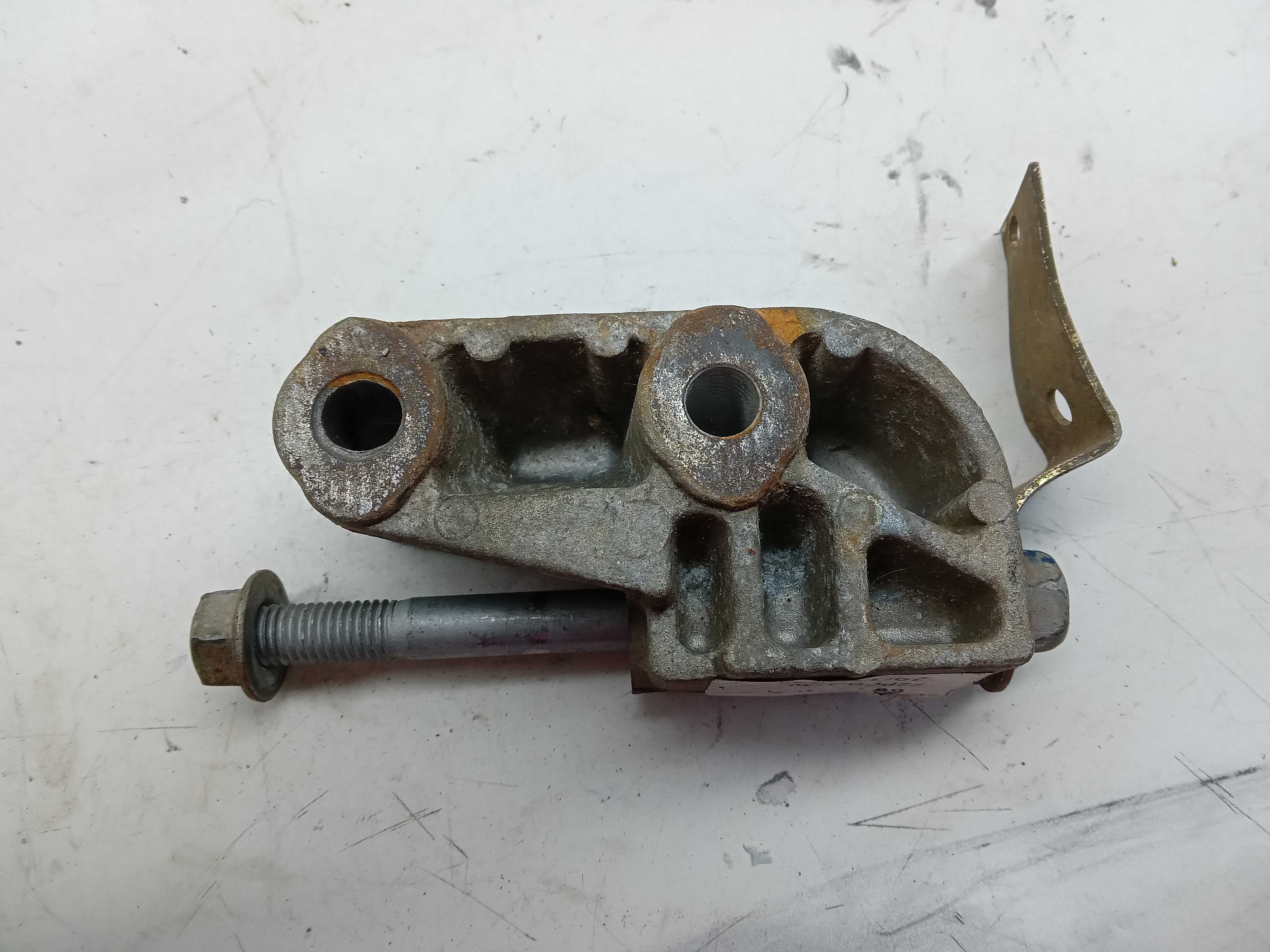 SUPORTE ALTERNADOR GM CORSA 1998 2