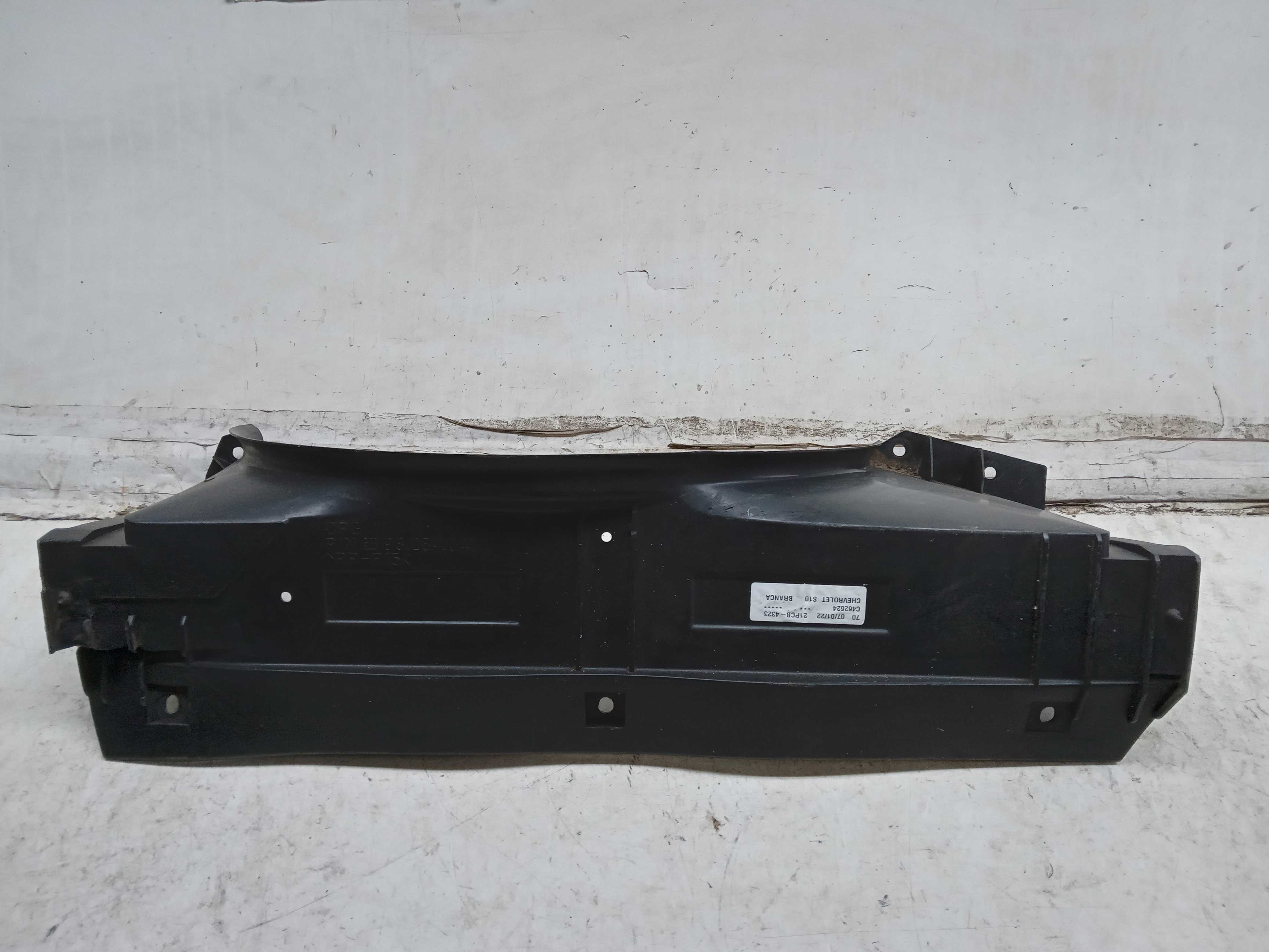DEFLETOR SUPERIOR RADIADOR S10 2