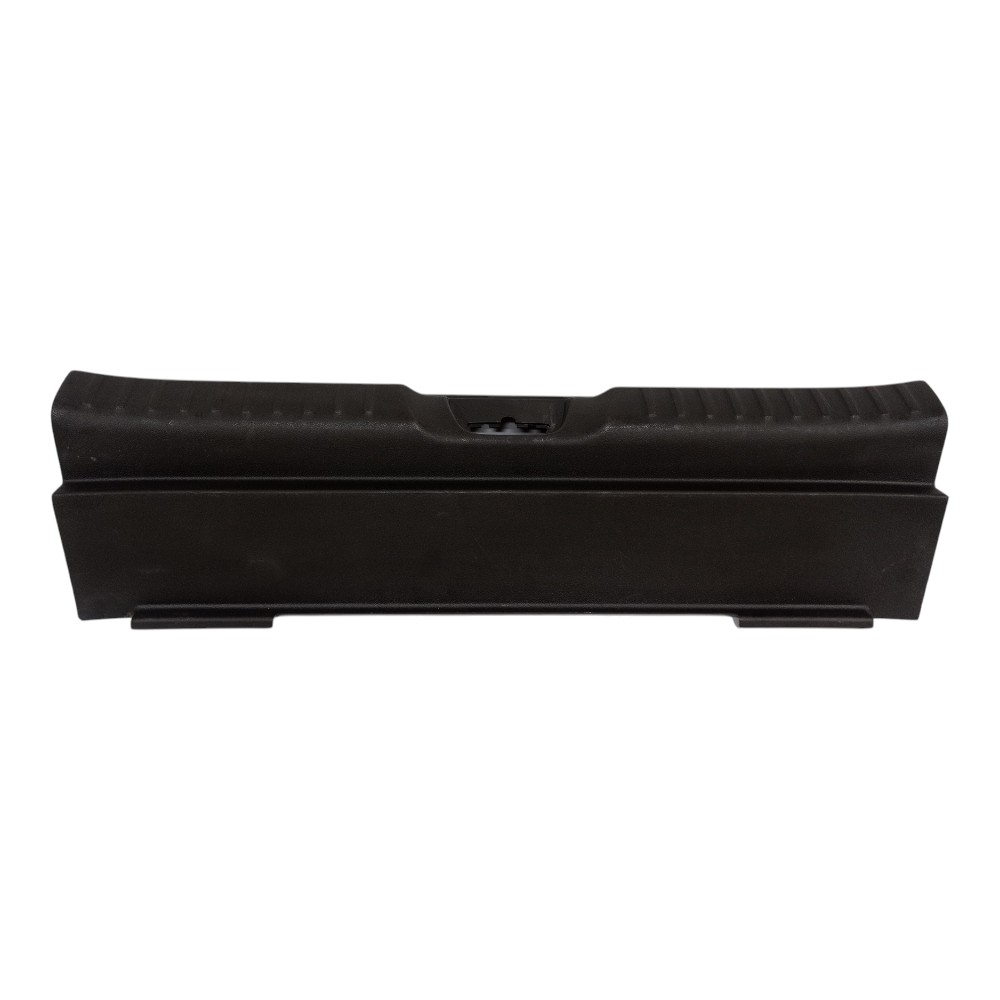 Soleira Porta Malas Gm Tracker 2021 A 2025 Preto