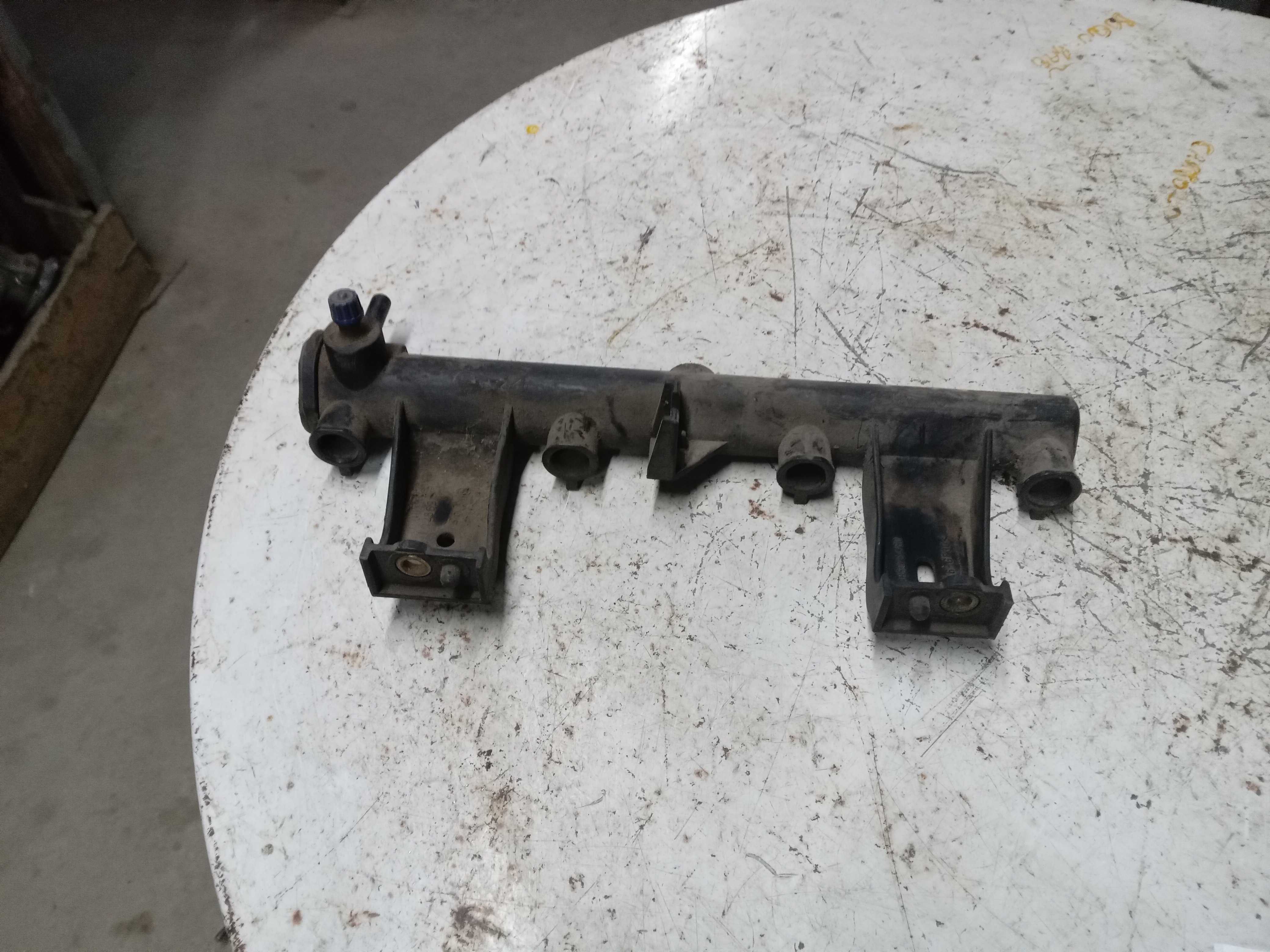 FLAUTA BICO INJEÇÃO CITROEN C3 PICASSO OU PEUGEOT 206 16 16V 2