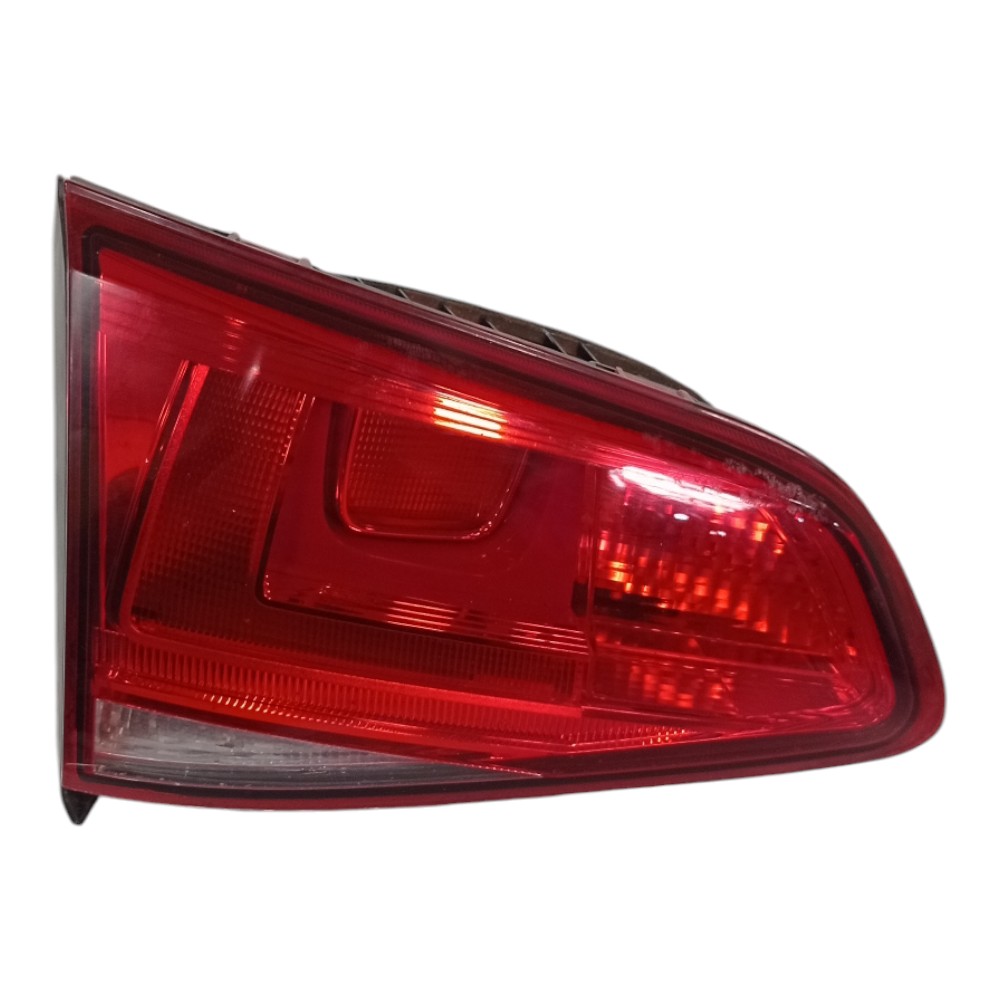 Lanterna Esquerda Tampa Traseira Vw Golf 2014 A 2017  Esquerdo/motorista