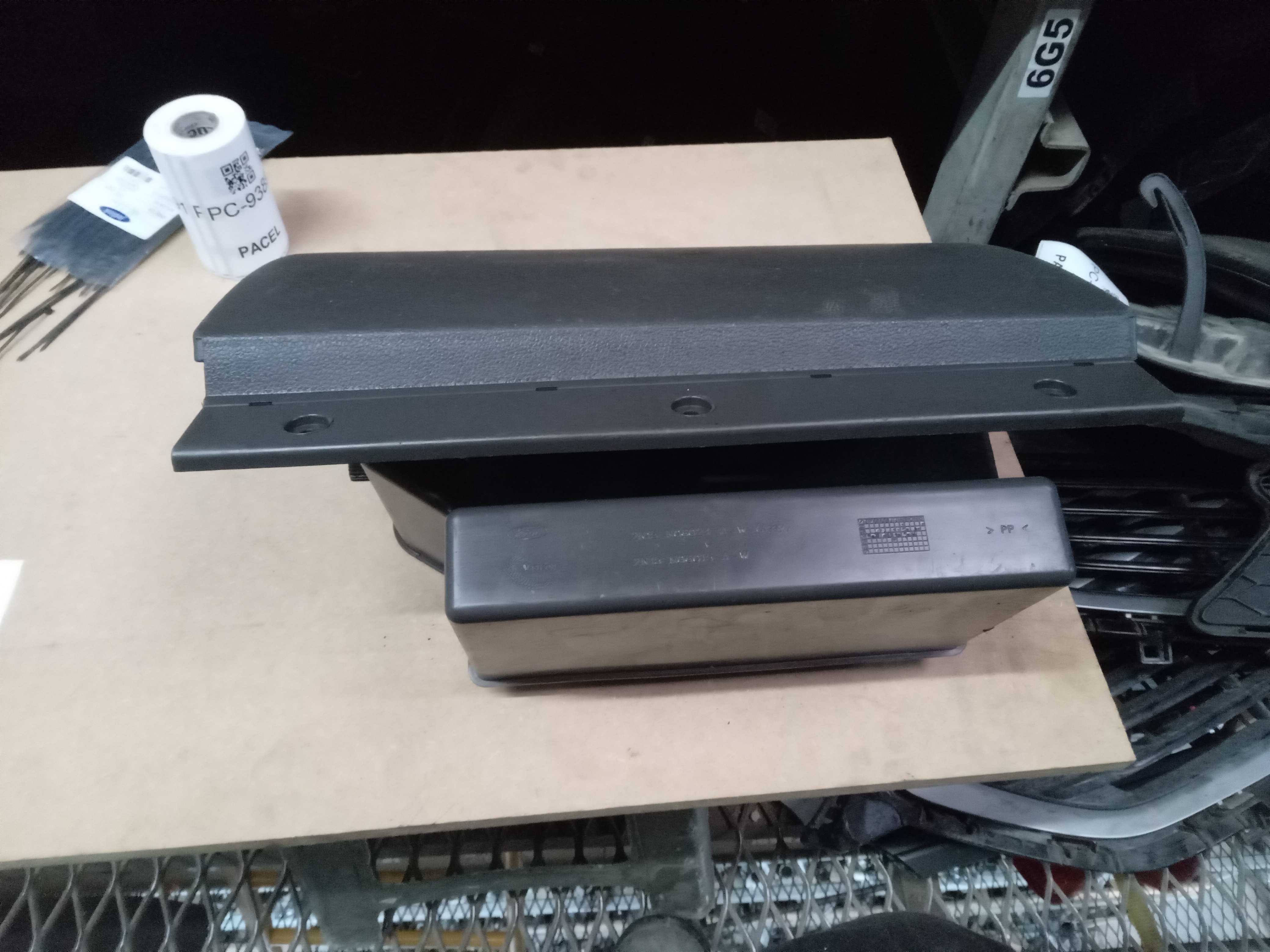 TAMPA PORTA LUVAS FORD ECOSPORT 2003 A 2009 1