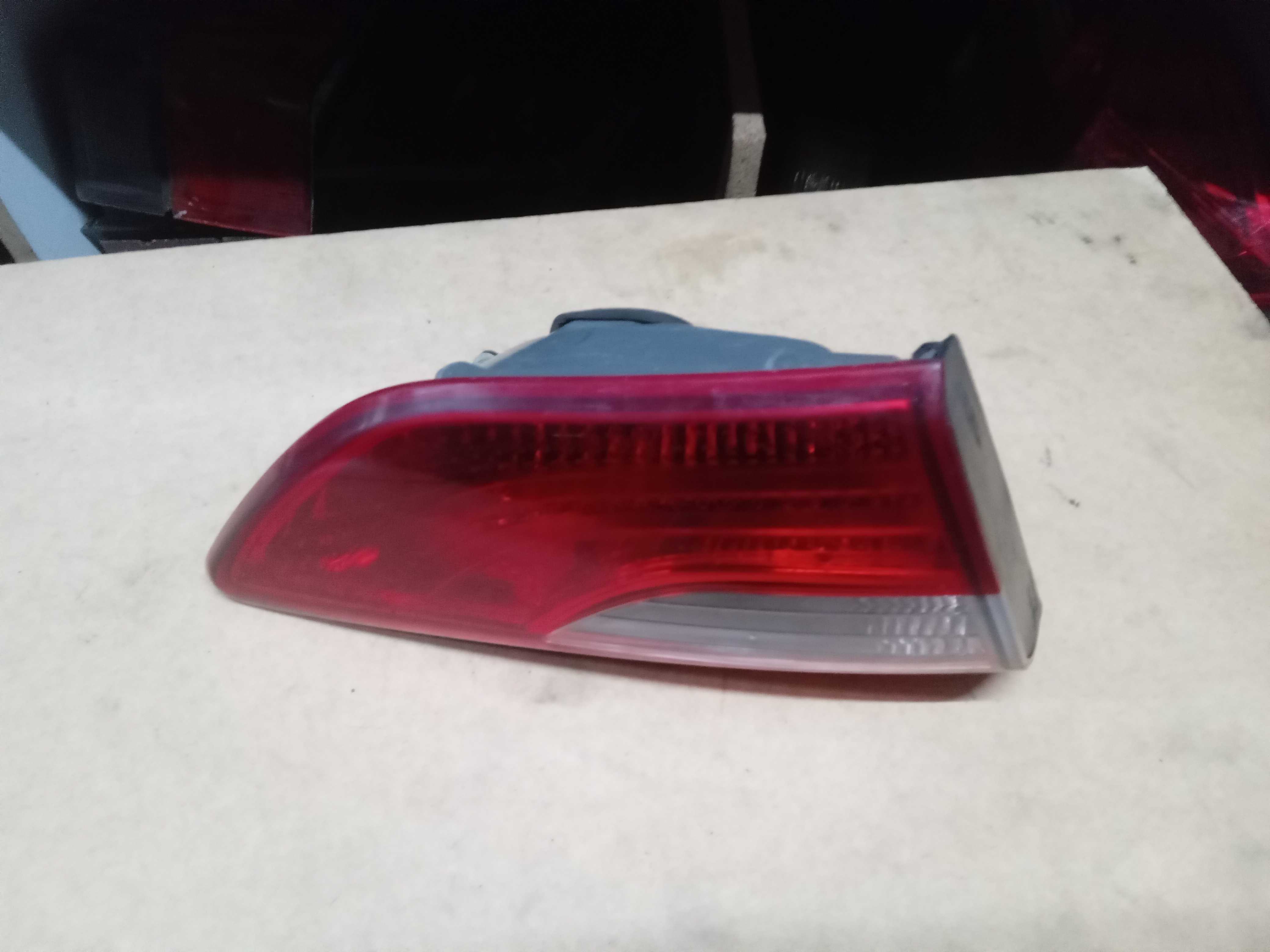 LANTERNA TRASEIRA PORTA MALAS ESQUERDA HYUNDAI I30 2014 3