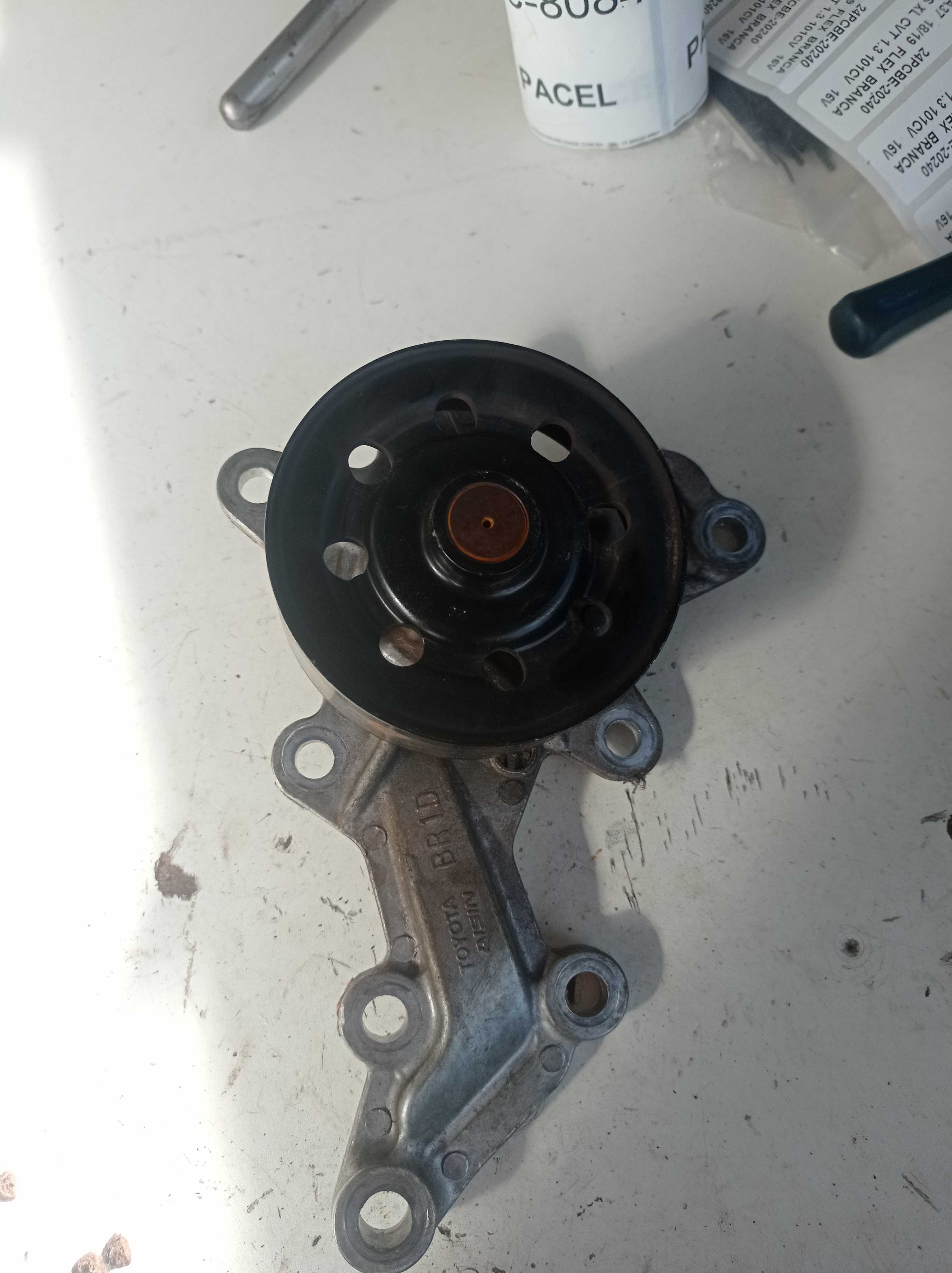 Carcaca valvula termostatica Yaris 2018. 1.3 1