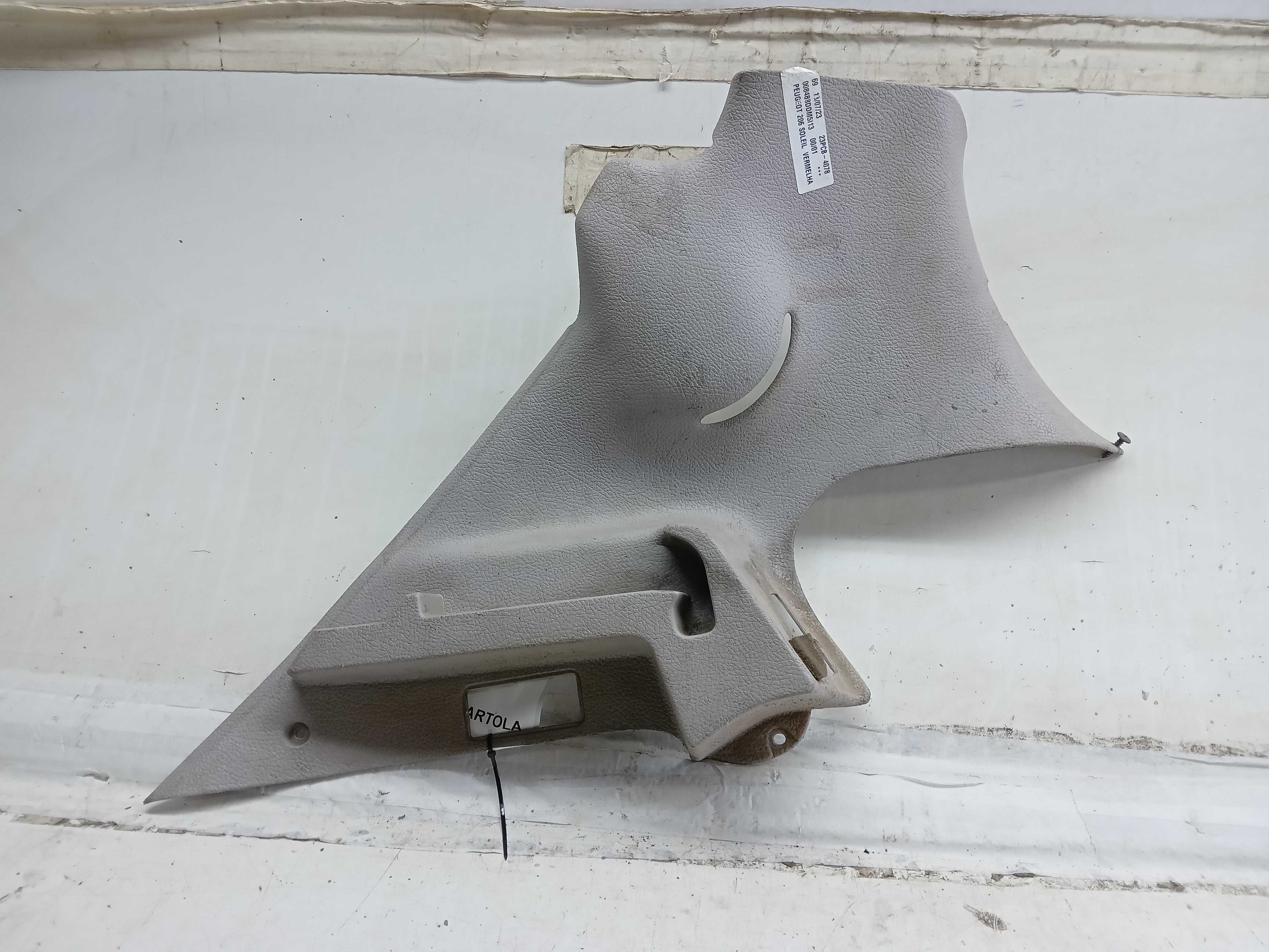 SUPORTE BAGAGITO TAMPAO LE PEUGEOT 206 1