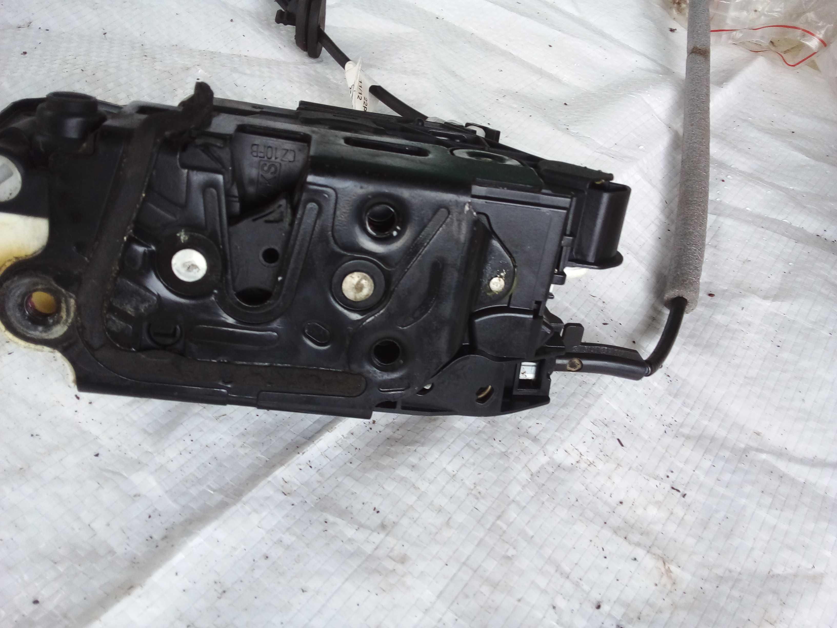 Fechadura porta traseiro esquerdo vw tiguan 2010 a 2020 2
