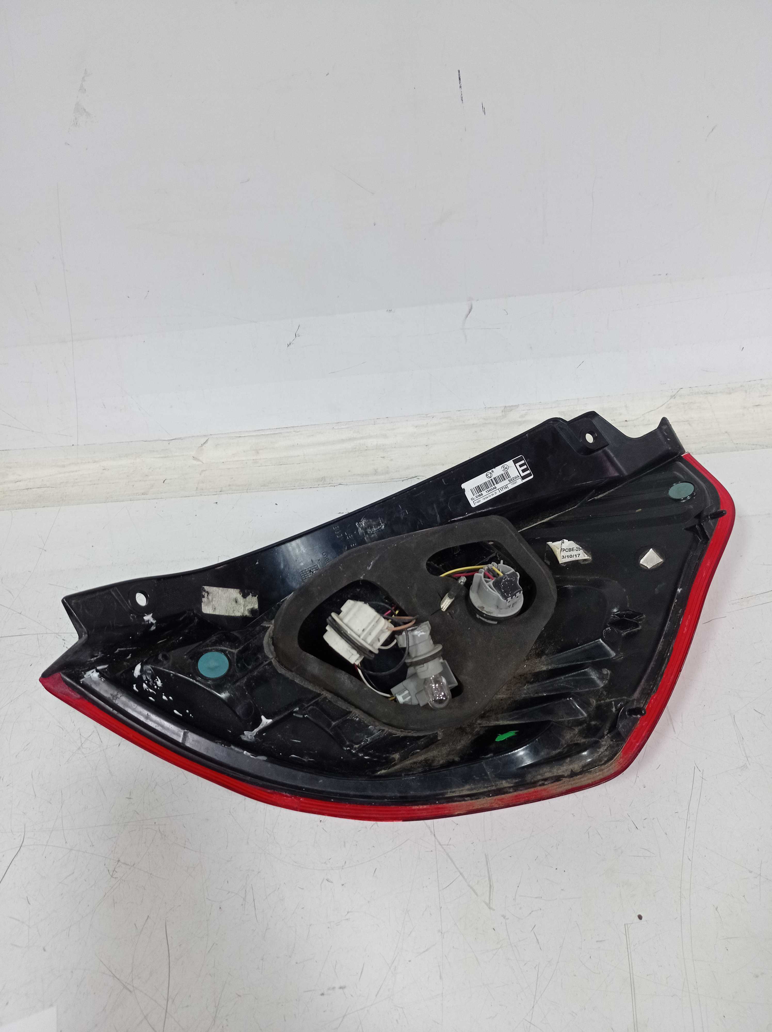 D3BB13405A LANTERNA T ESQUERDA FORD NEW FIESTA HATCH 13 RECU 5