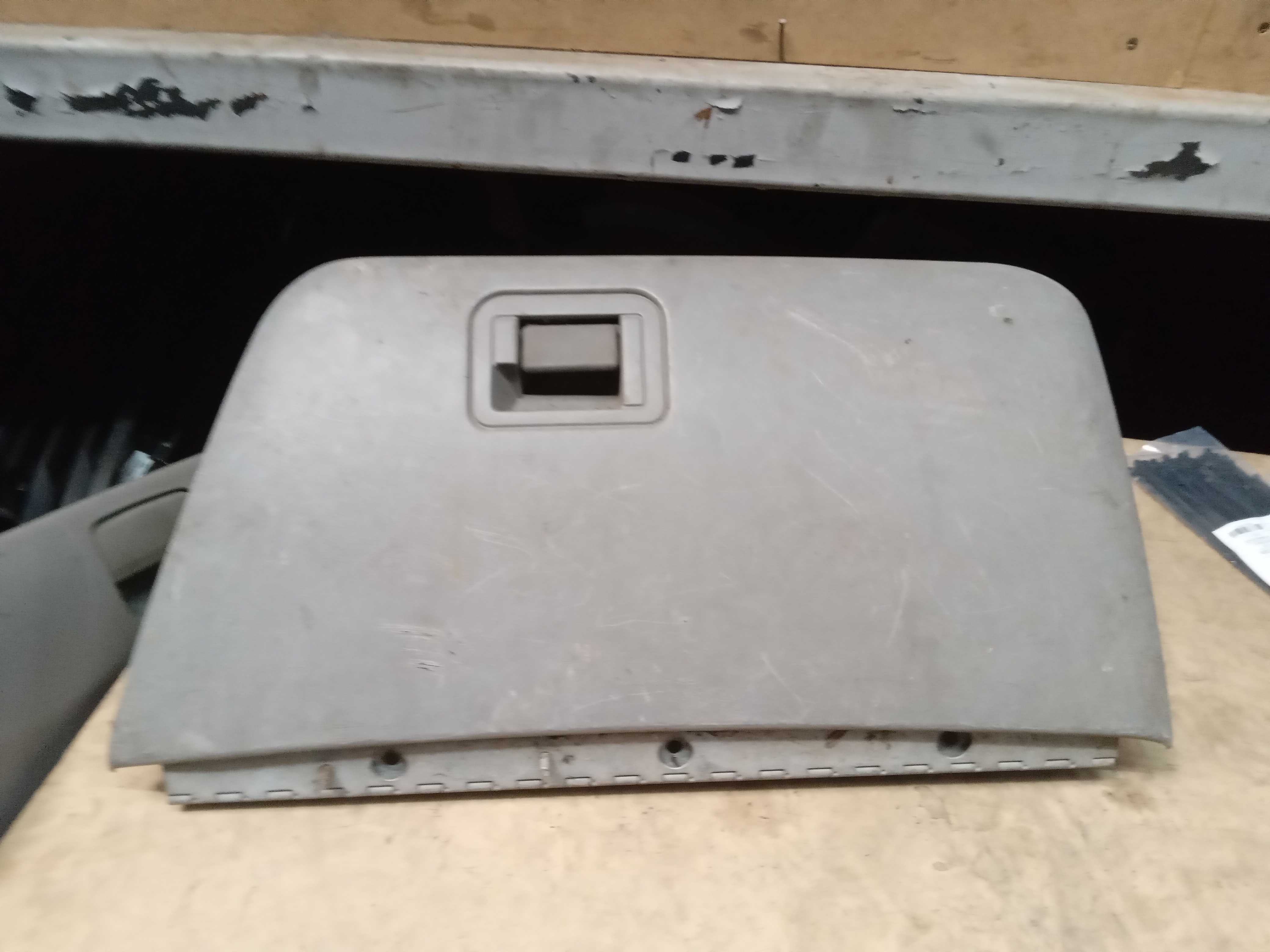 PORTA LUVAS FORD F250 1