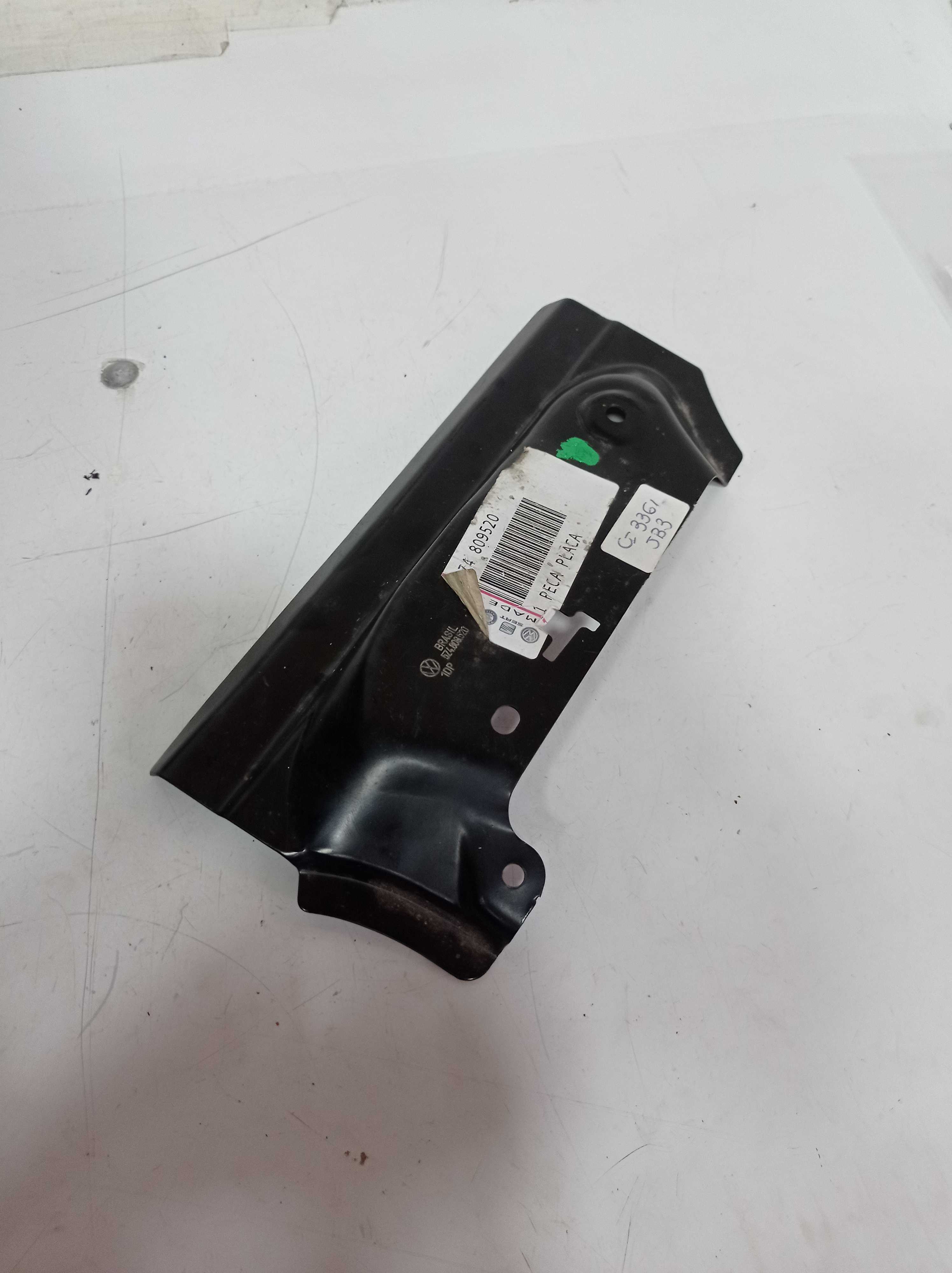 5z4809520 PLACA ANCORAGEM LONGARINA DIREITA FOX 2004