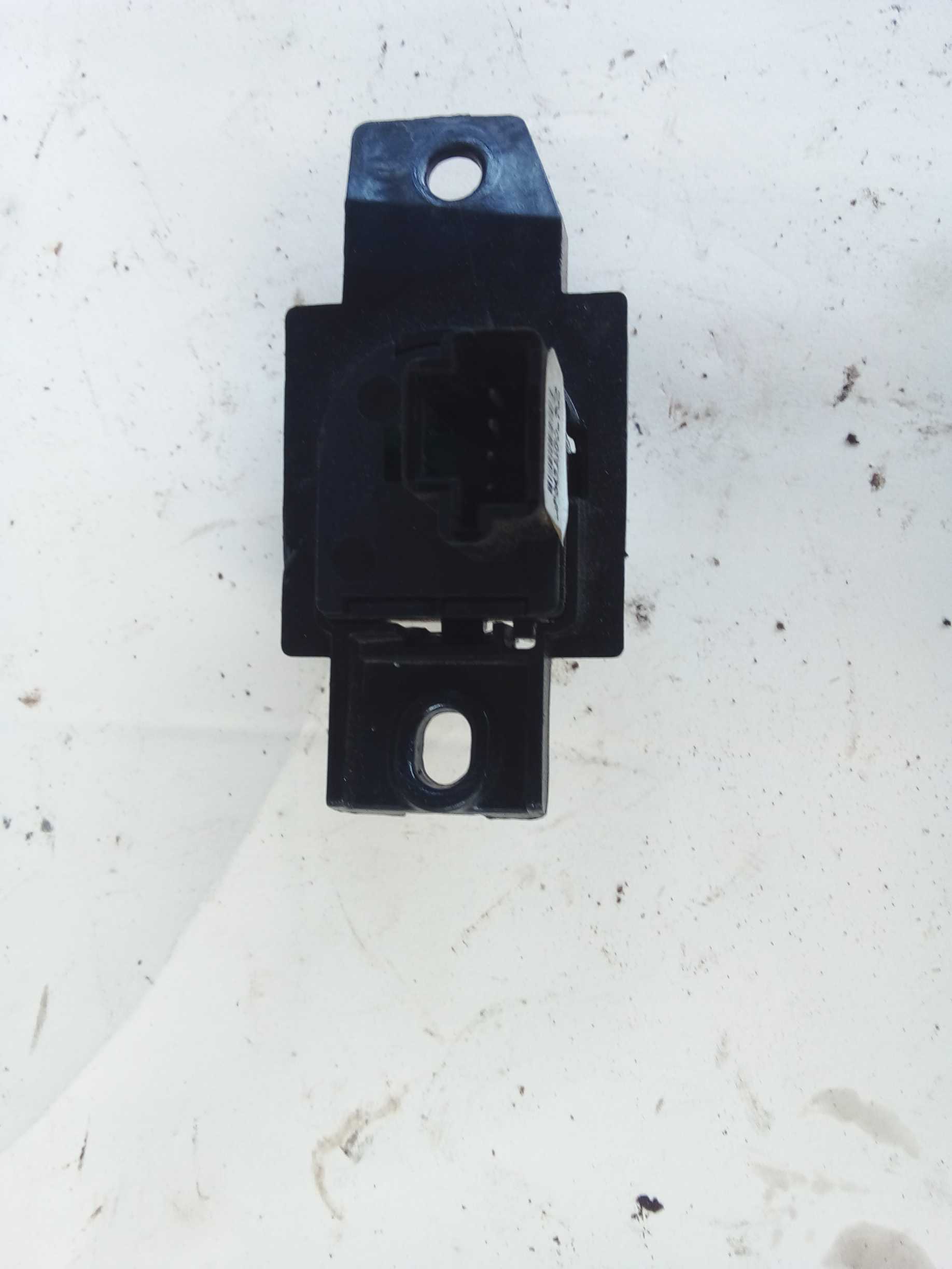 BOTÃO ESC OFF FIAT 500 2015 1