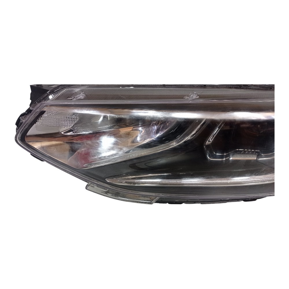 Farol Esquerdo Gm Tracker 2021 A 2024 Com Led Com Detalhe 6