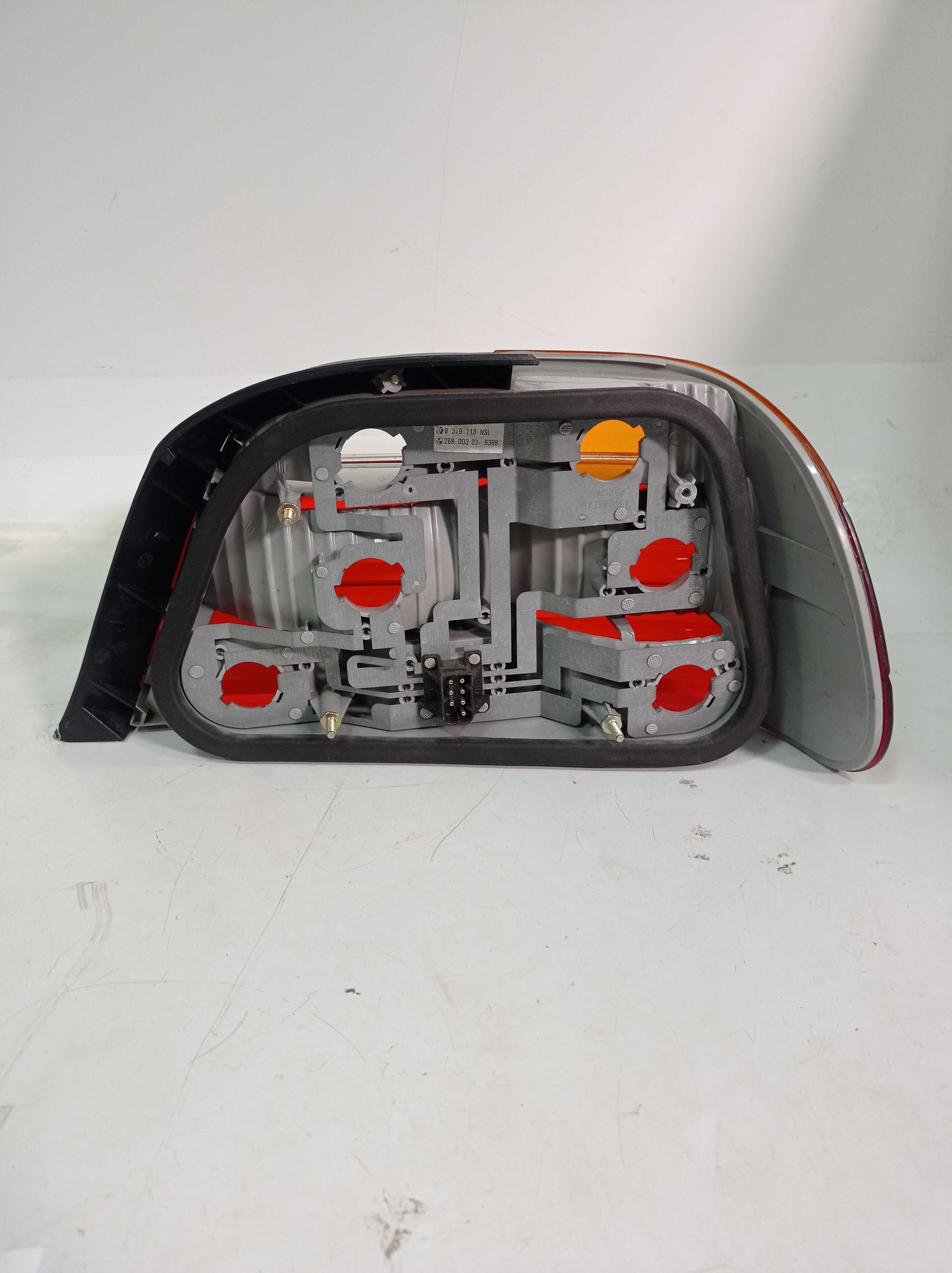 LANTERNA TRASEIRA ESQUERDA BMW 325 328 1992 A 1998 2