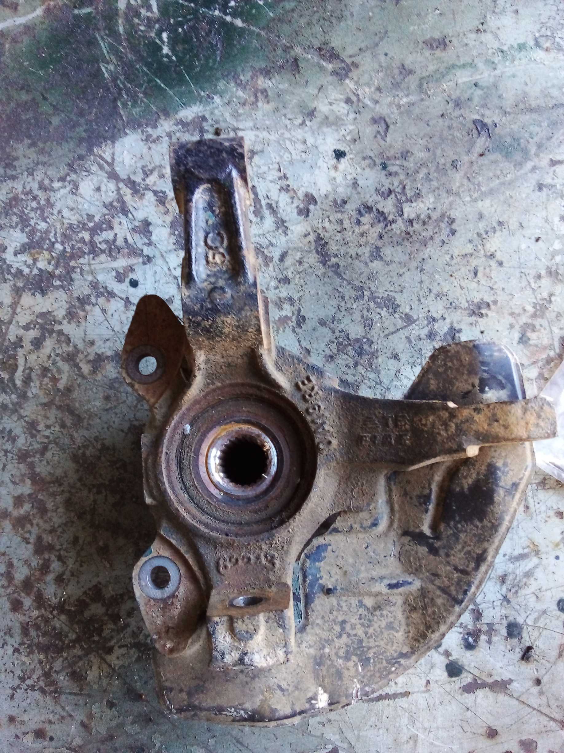 CUBO MONTANTE DIANTEIRO DIREITO FIAT PALIO 2007 2