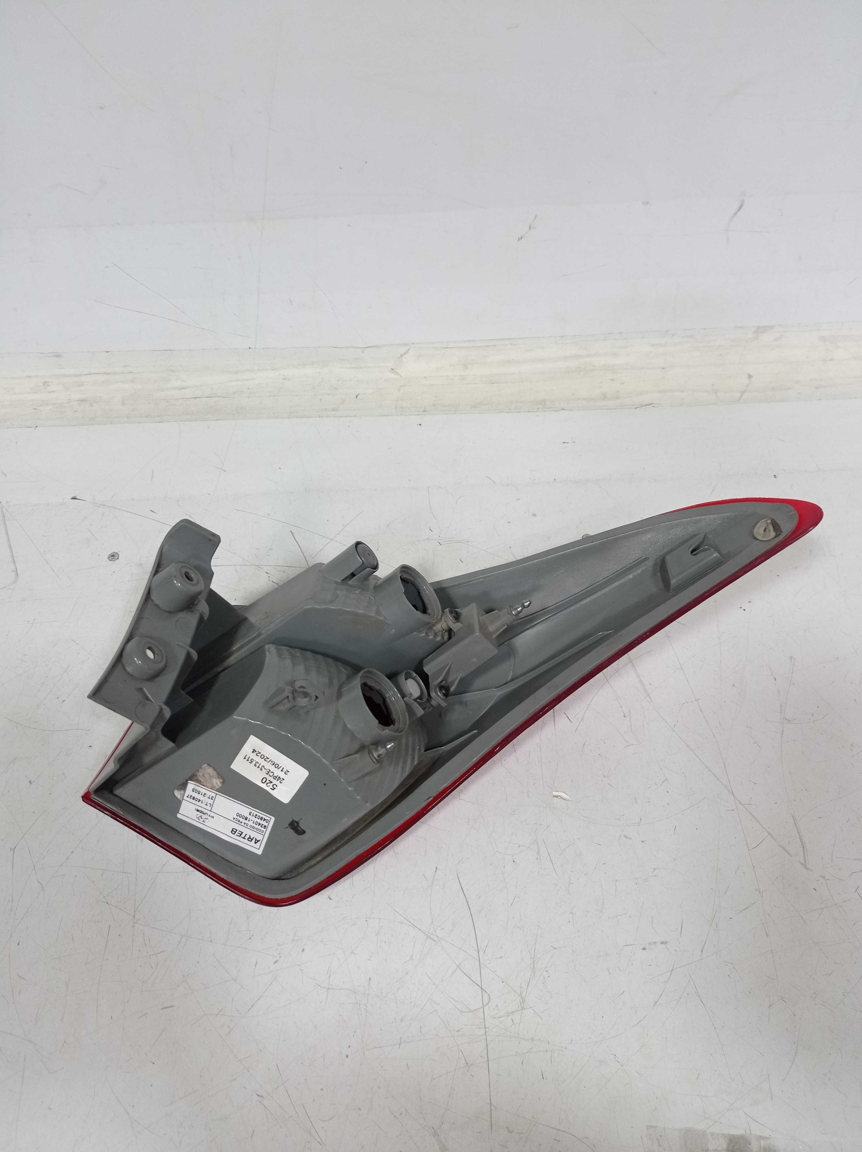LANTERNA TRASEIRA ESQUERDA HYUNDAI HB20 HATCH 2013 3